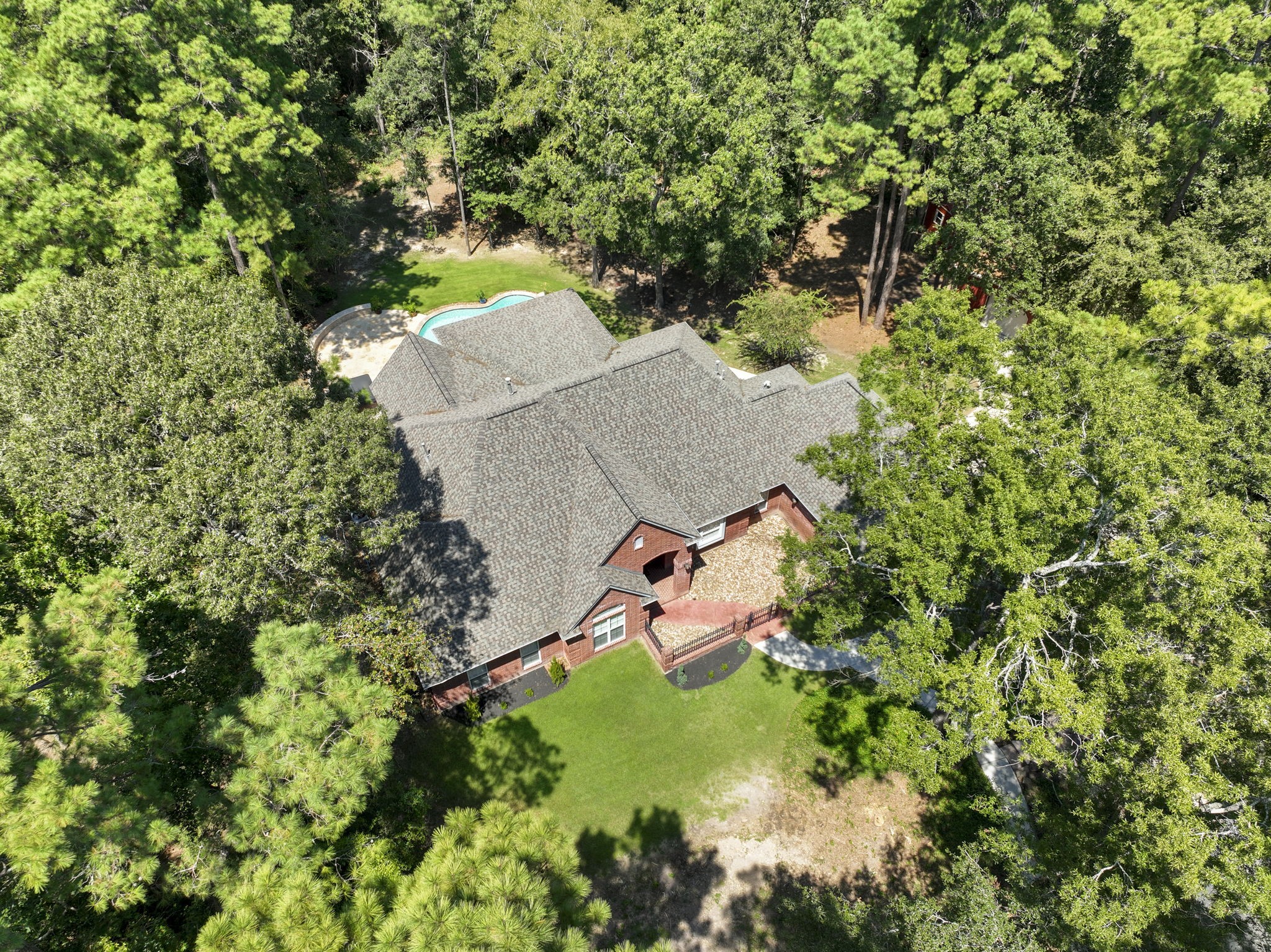 10857 Lake Forest Drive Property Photo 5