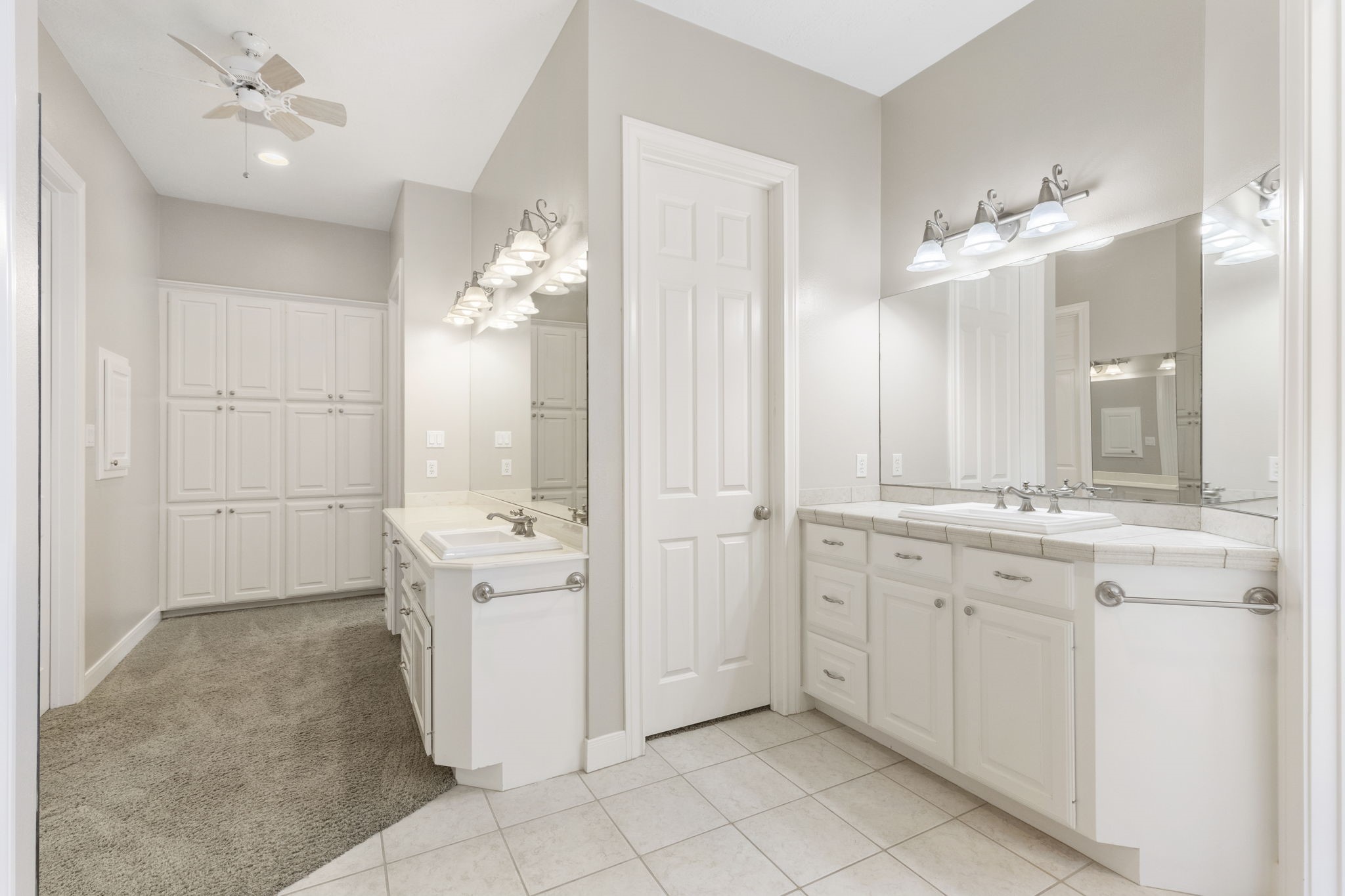 10857 Lake Forest Drive Property Photo 26