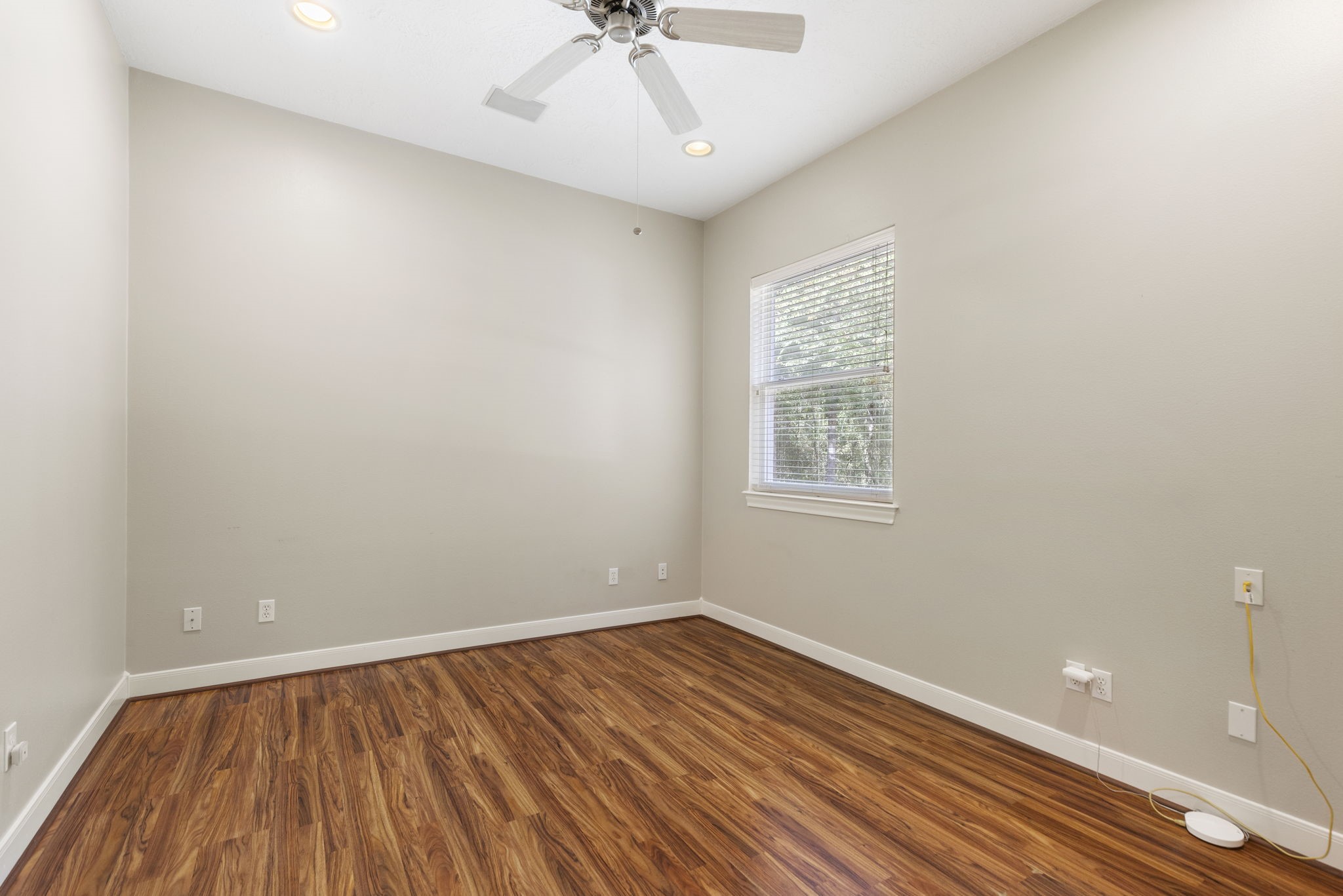 10857 Lake Forest Drive Property Photo 35