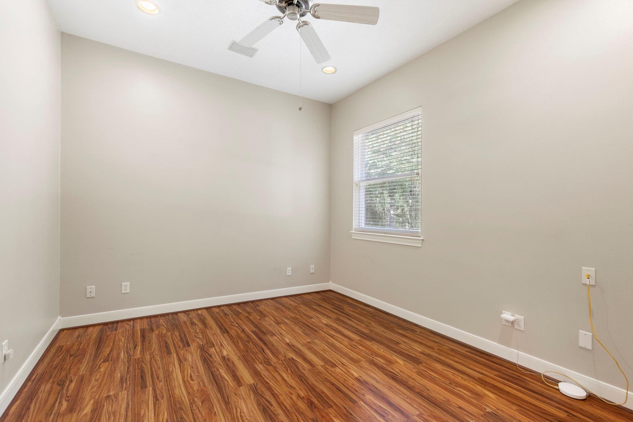 10857 Lake Forest Drive Property Photo 35