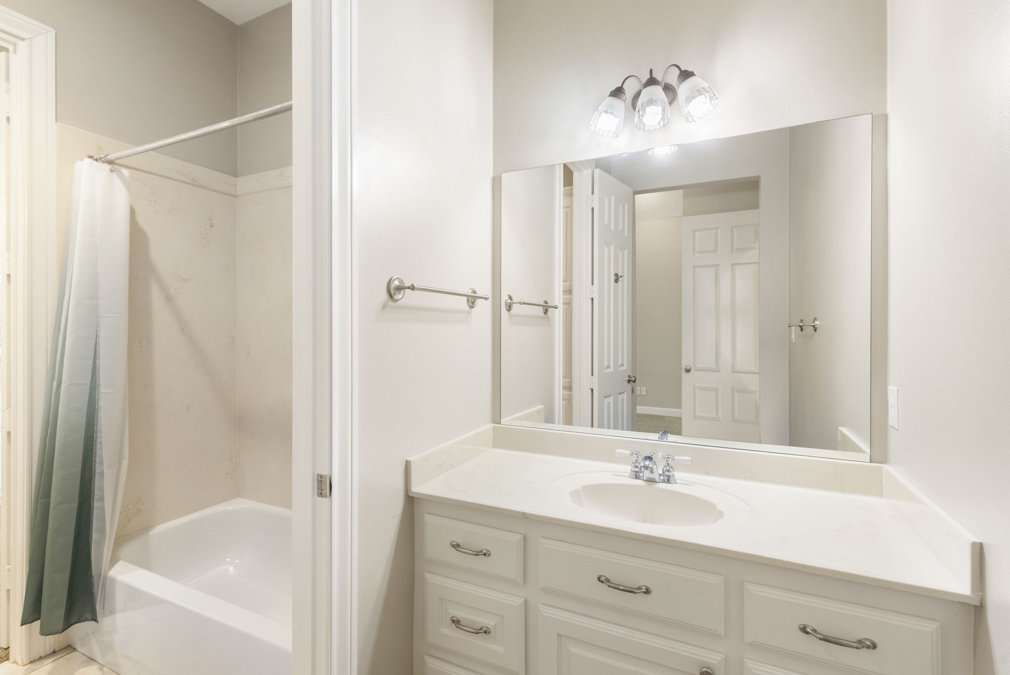 10857 Lake Forest Drive Property Photo 37