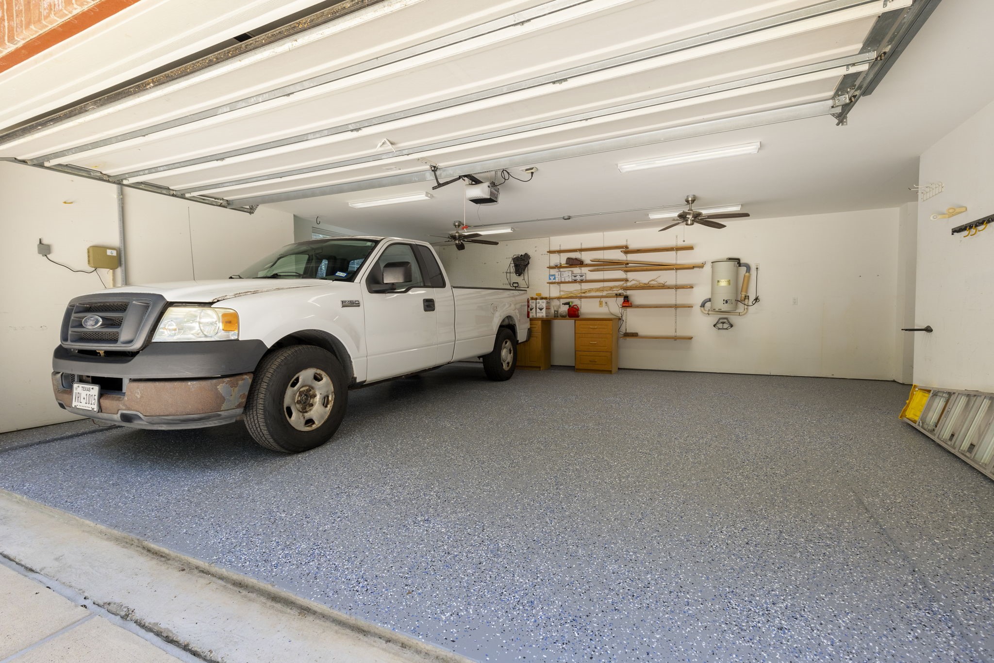 10857 Lake Forest Drive Property Photo 41