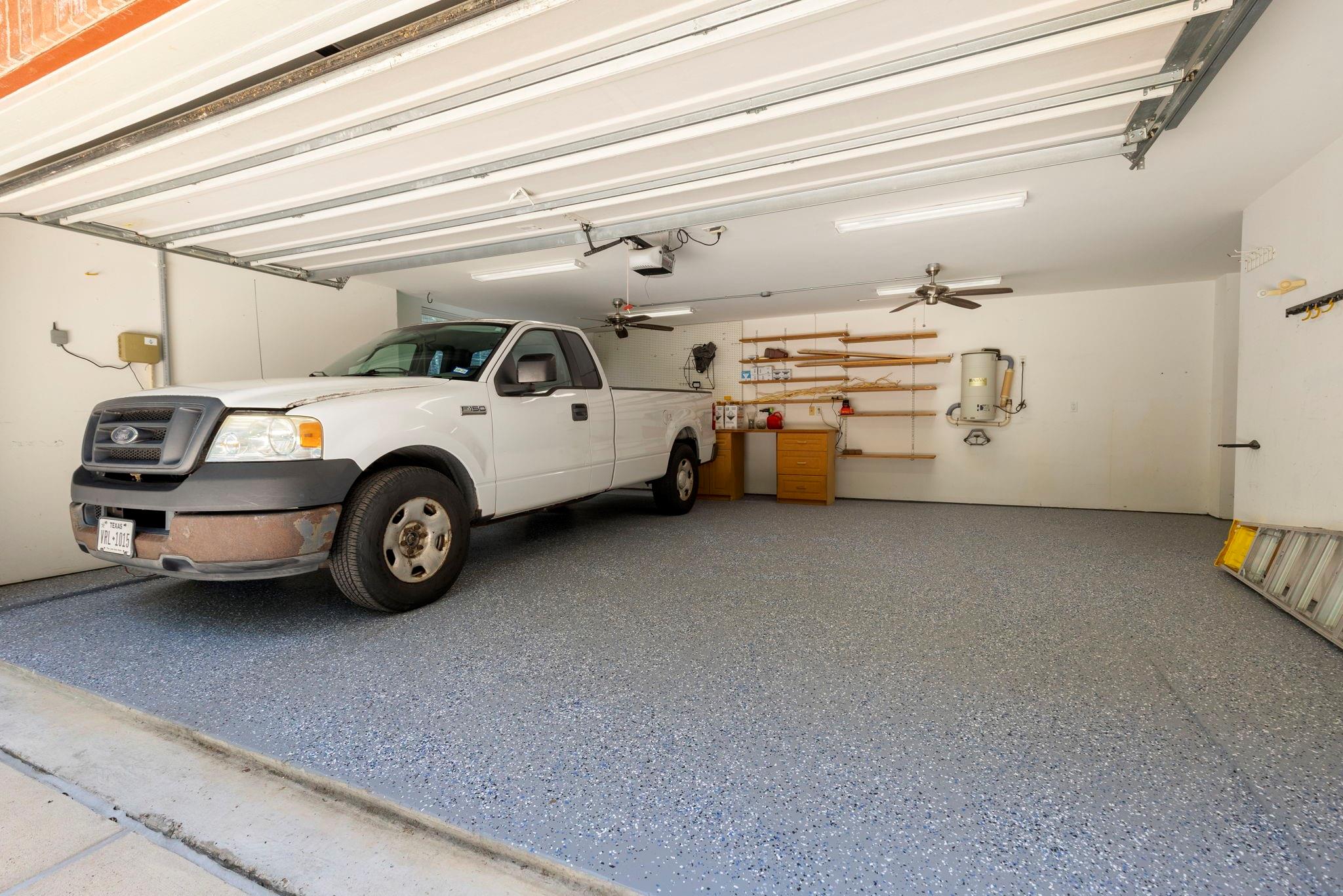 10857 Lake Forest Drive Property Photo 41