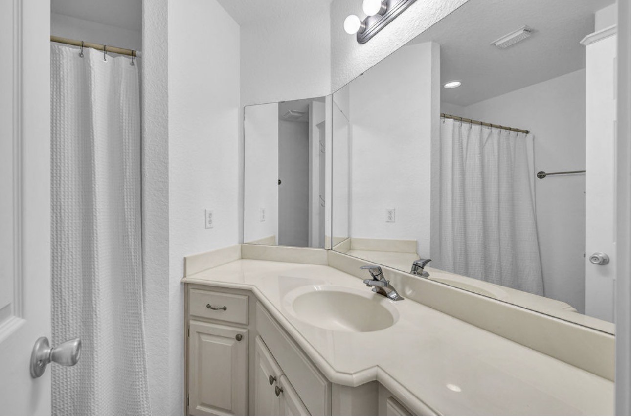 218 Lexington Avenue Property Photo 21
