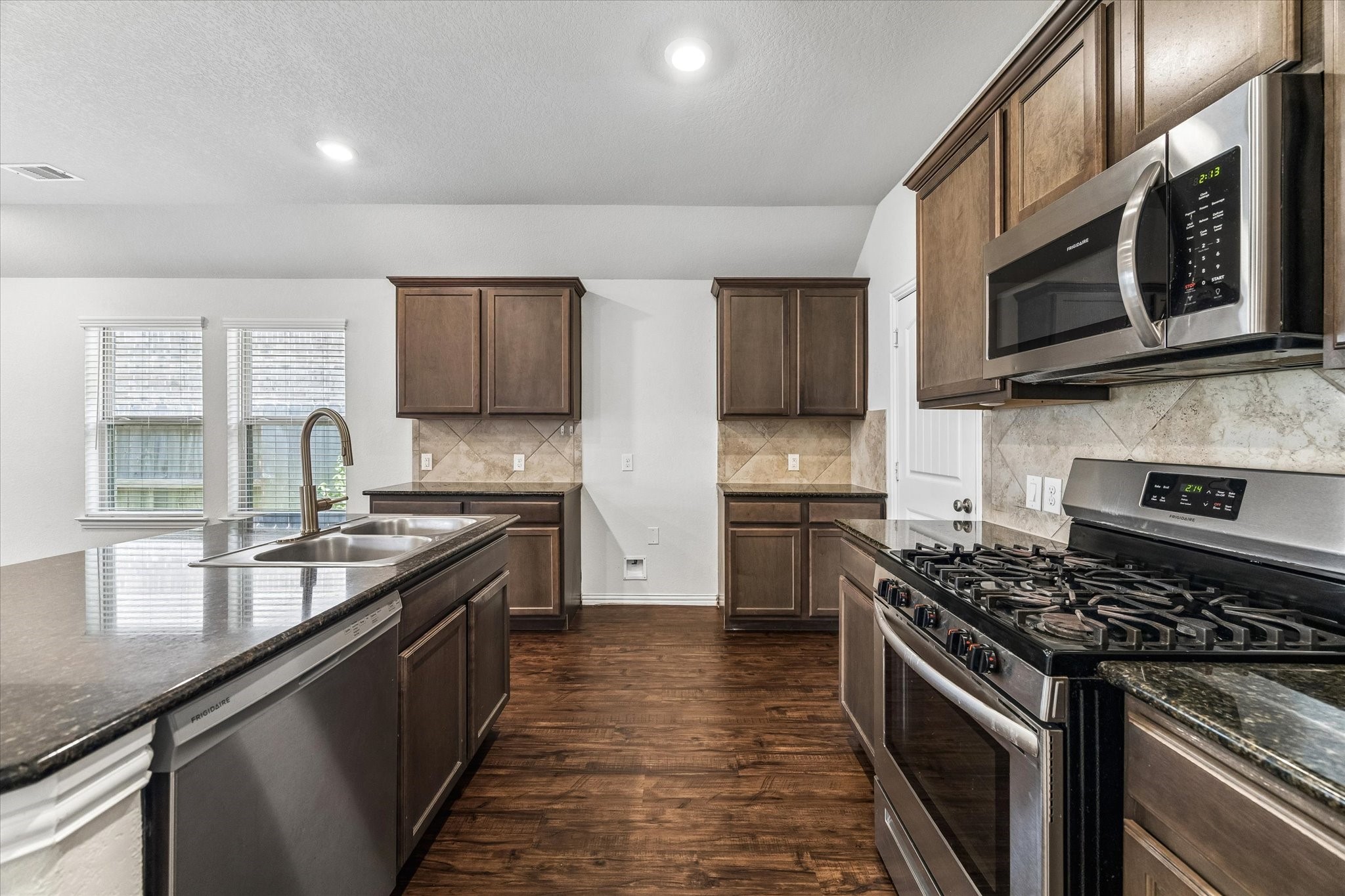 20274 Creekdale Bend Drive Property Photo 10