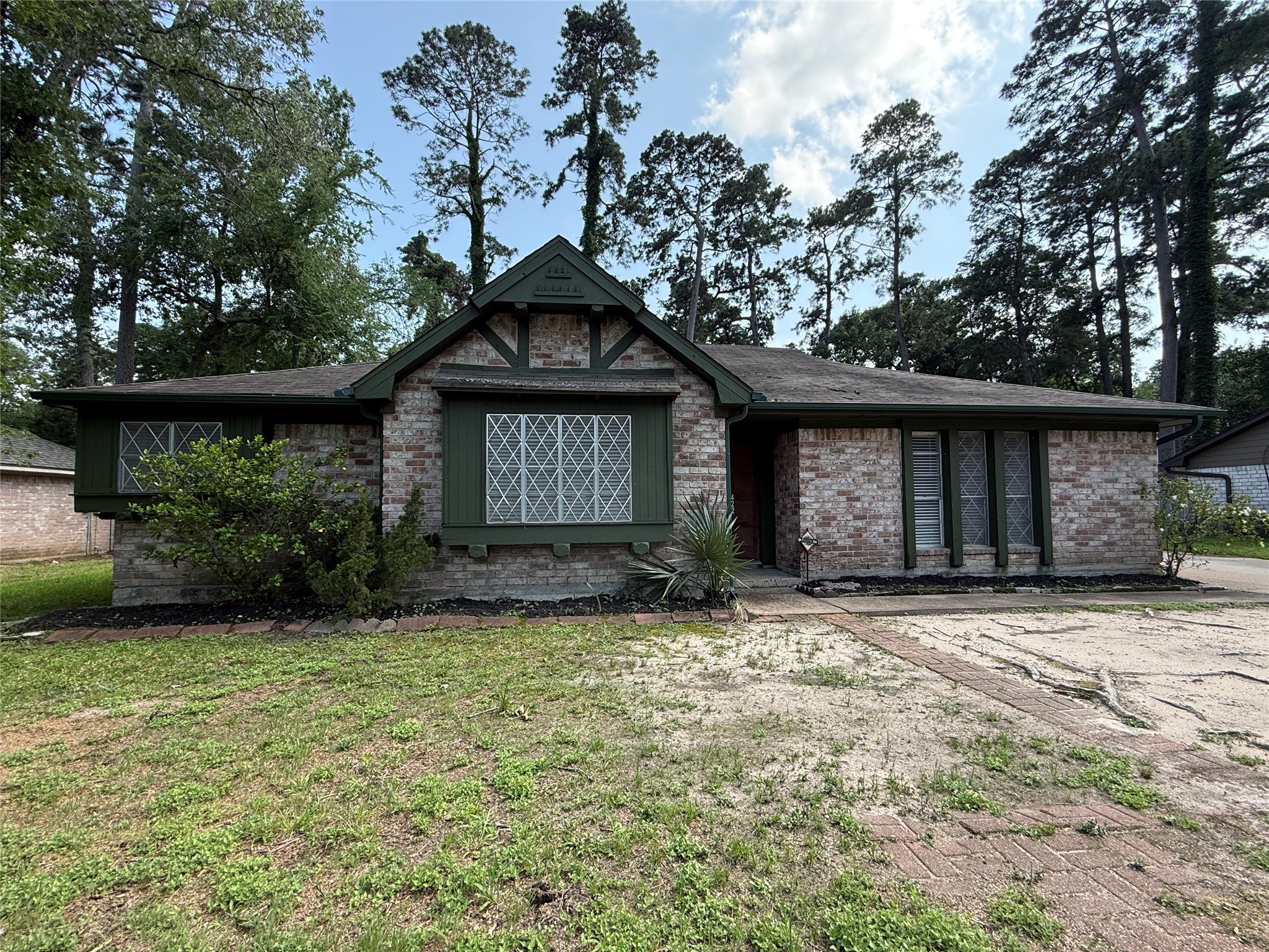 422 Gamewood Drive Property Photo 2