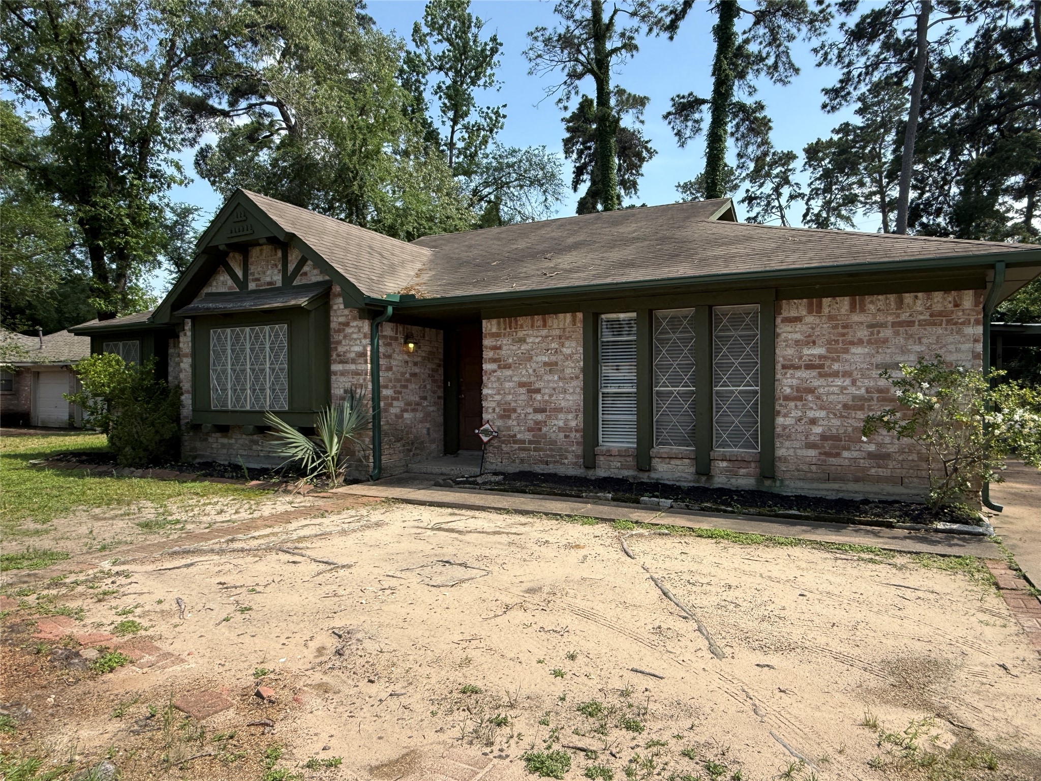 422 Gamewood Drive Property Photo 5