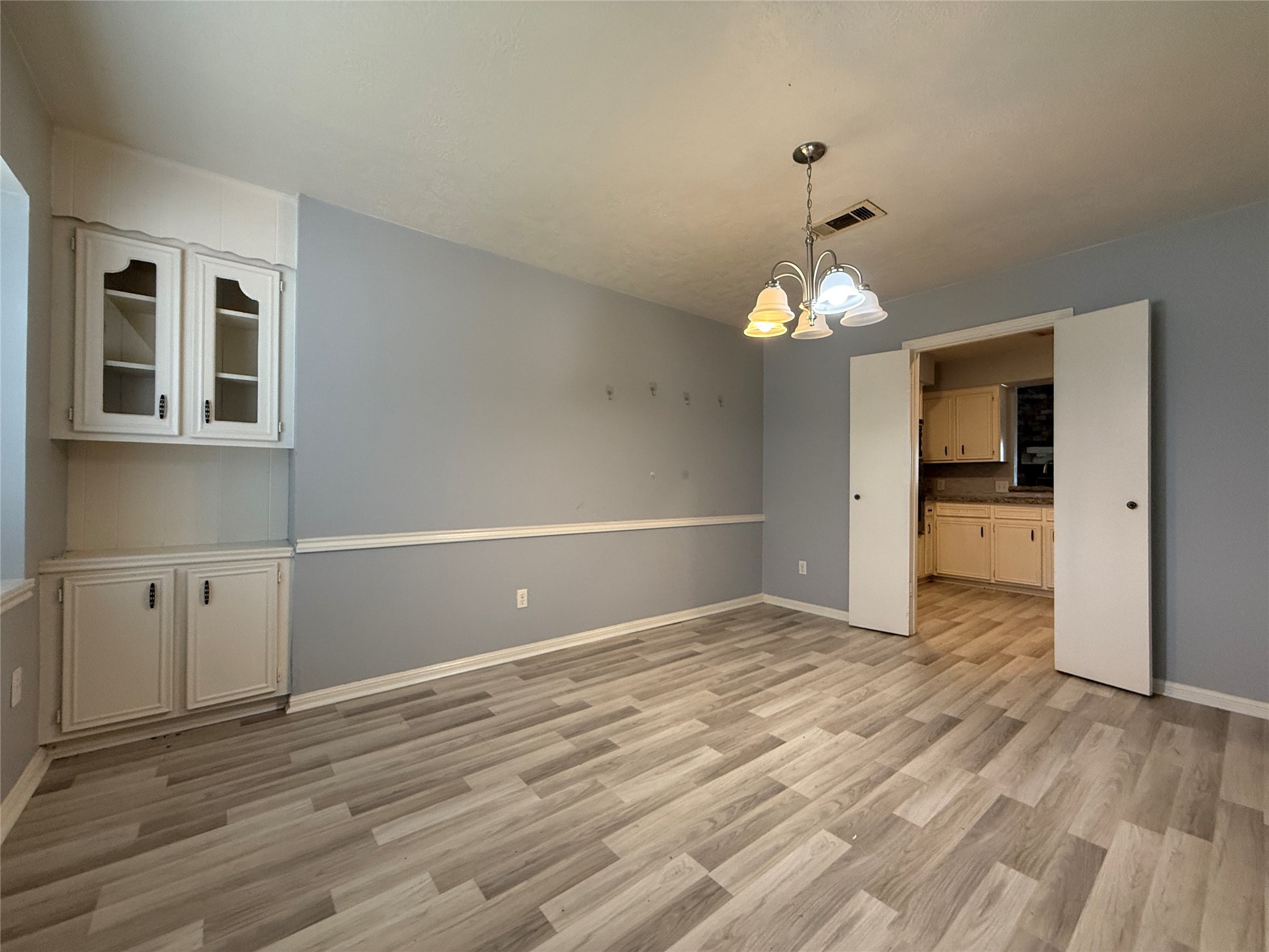 422 Gamewood Drive Property Photo 7