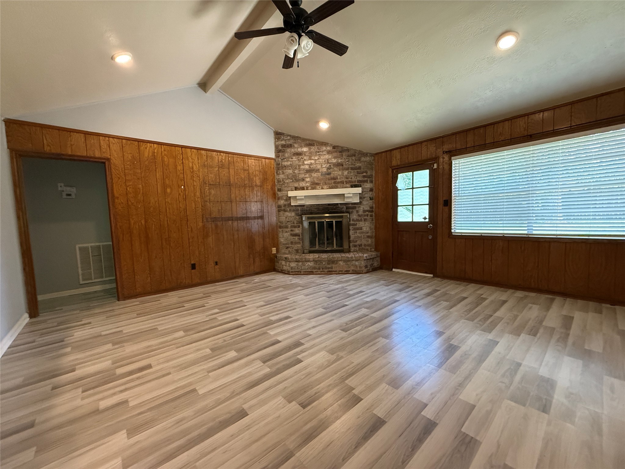 422 Gamewood Drive Property Photo 12