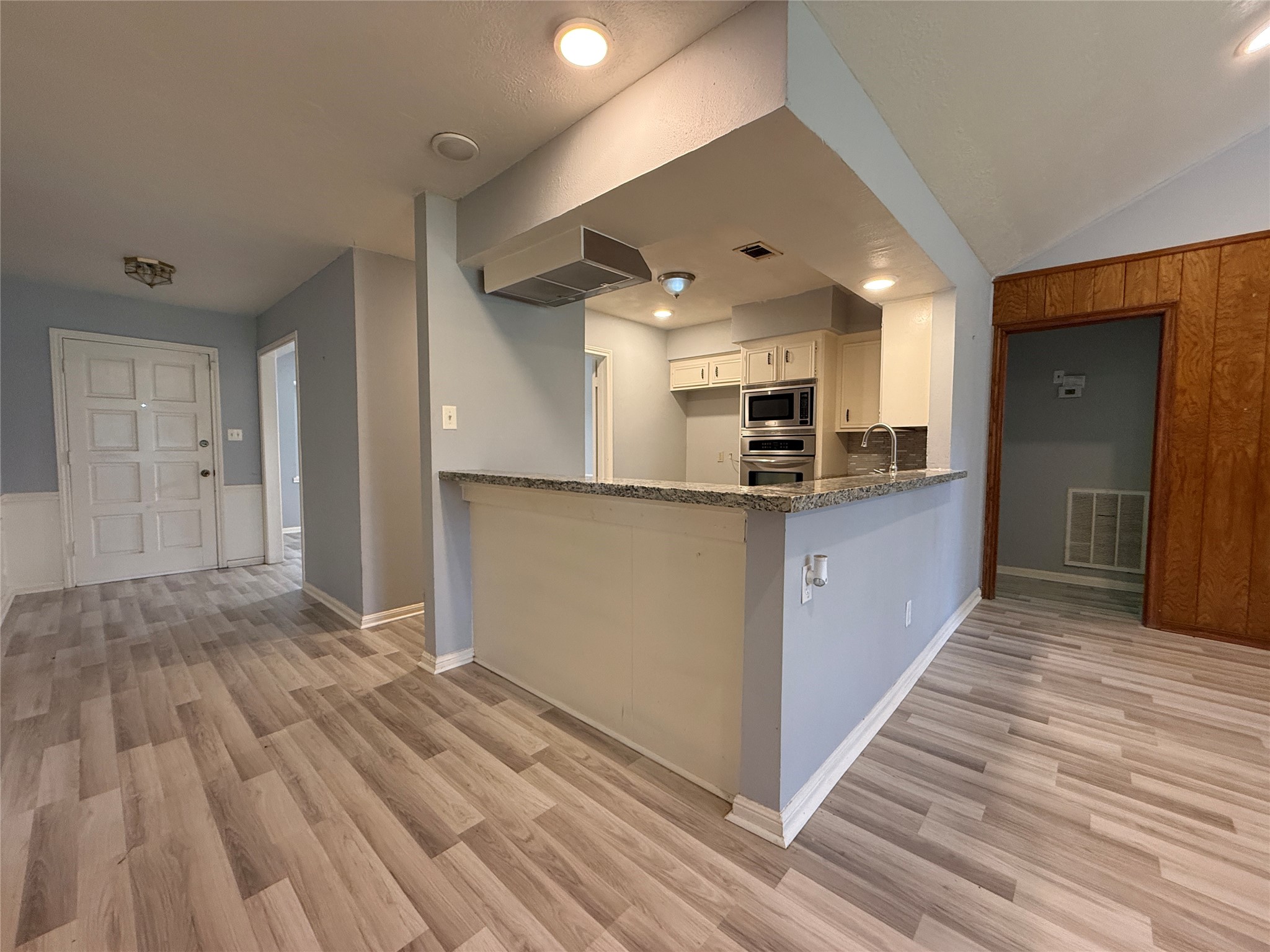 422 Gamewood Drive Property Photo 13