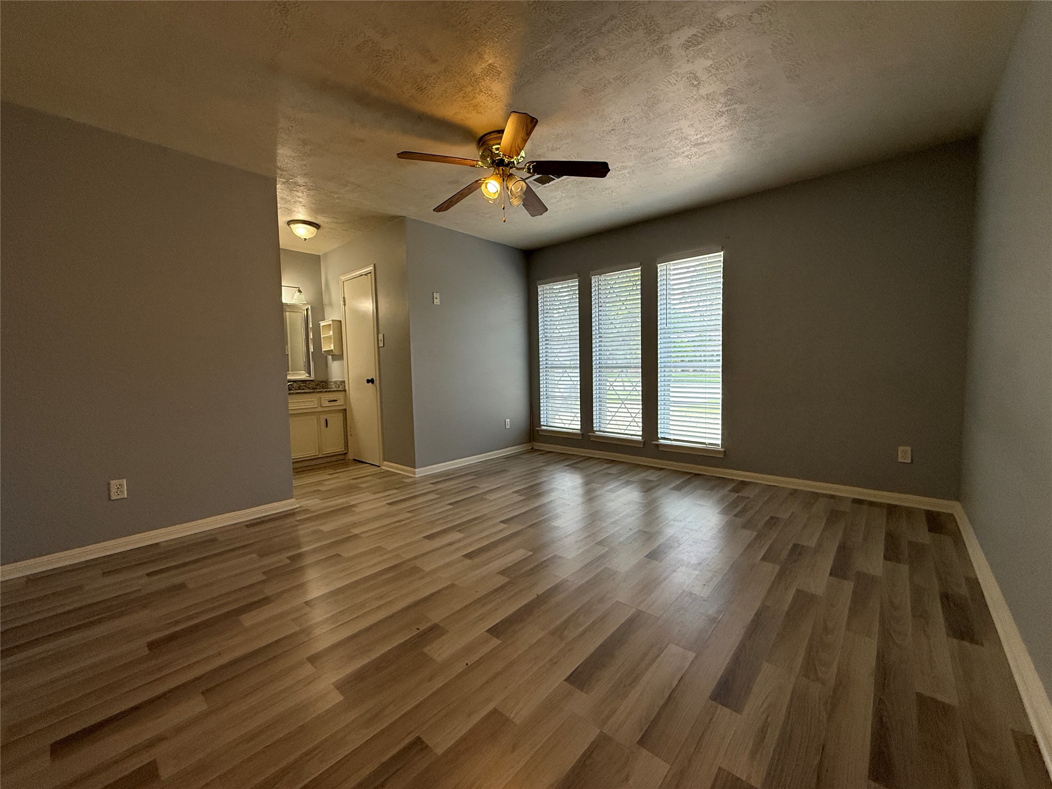 422 Gamewood Drive Property Photo 17