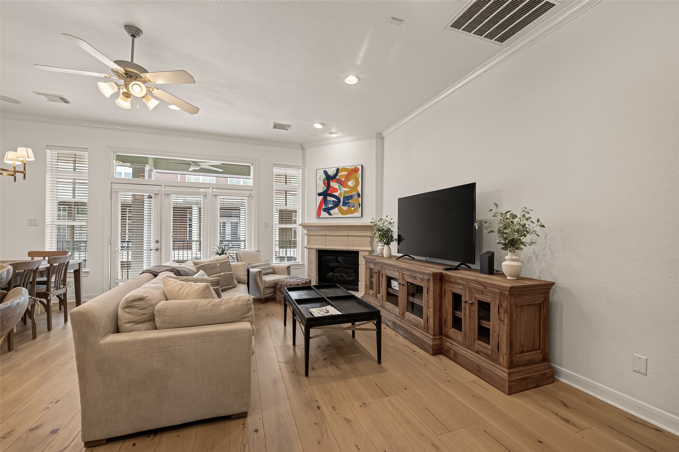 15 Islewood Boulevard Property Photo 5