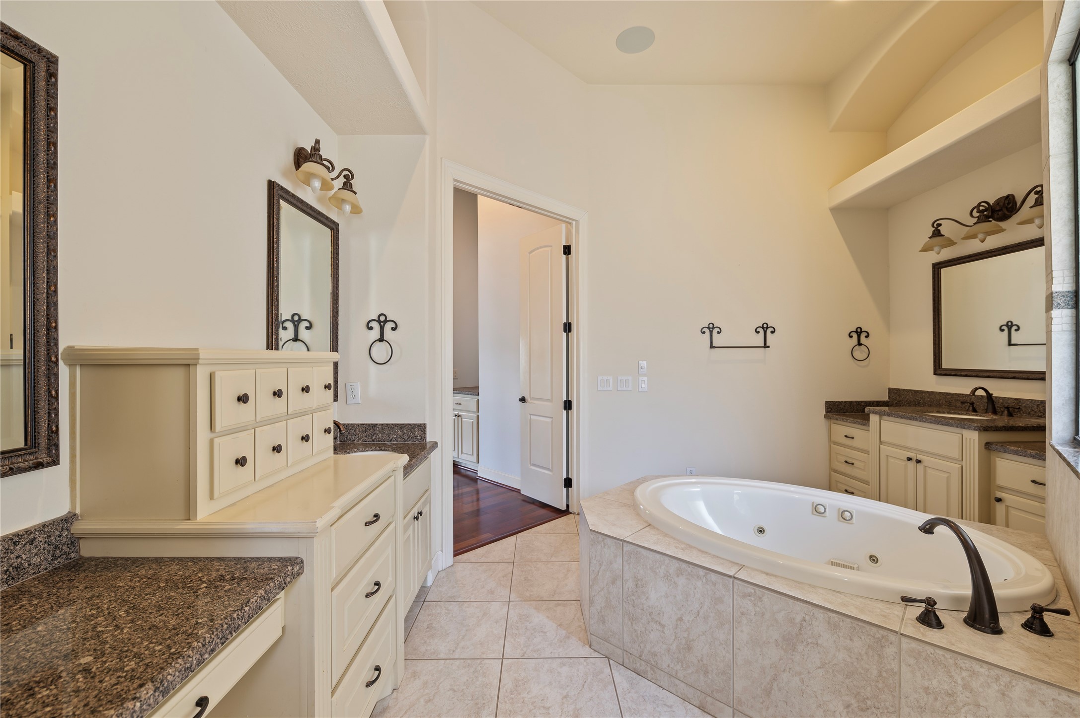 538 Villa Drive Property Photo 22