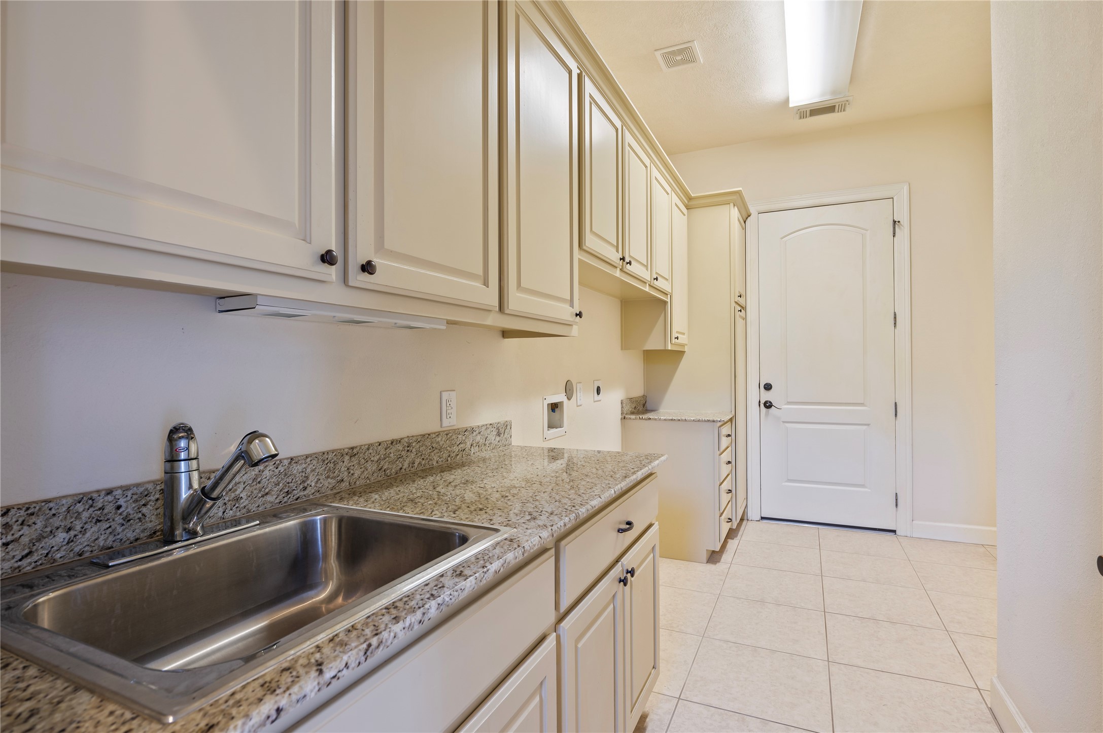 538 Villa Drive Property Photo 25