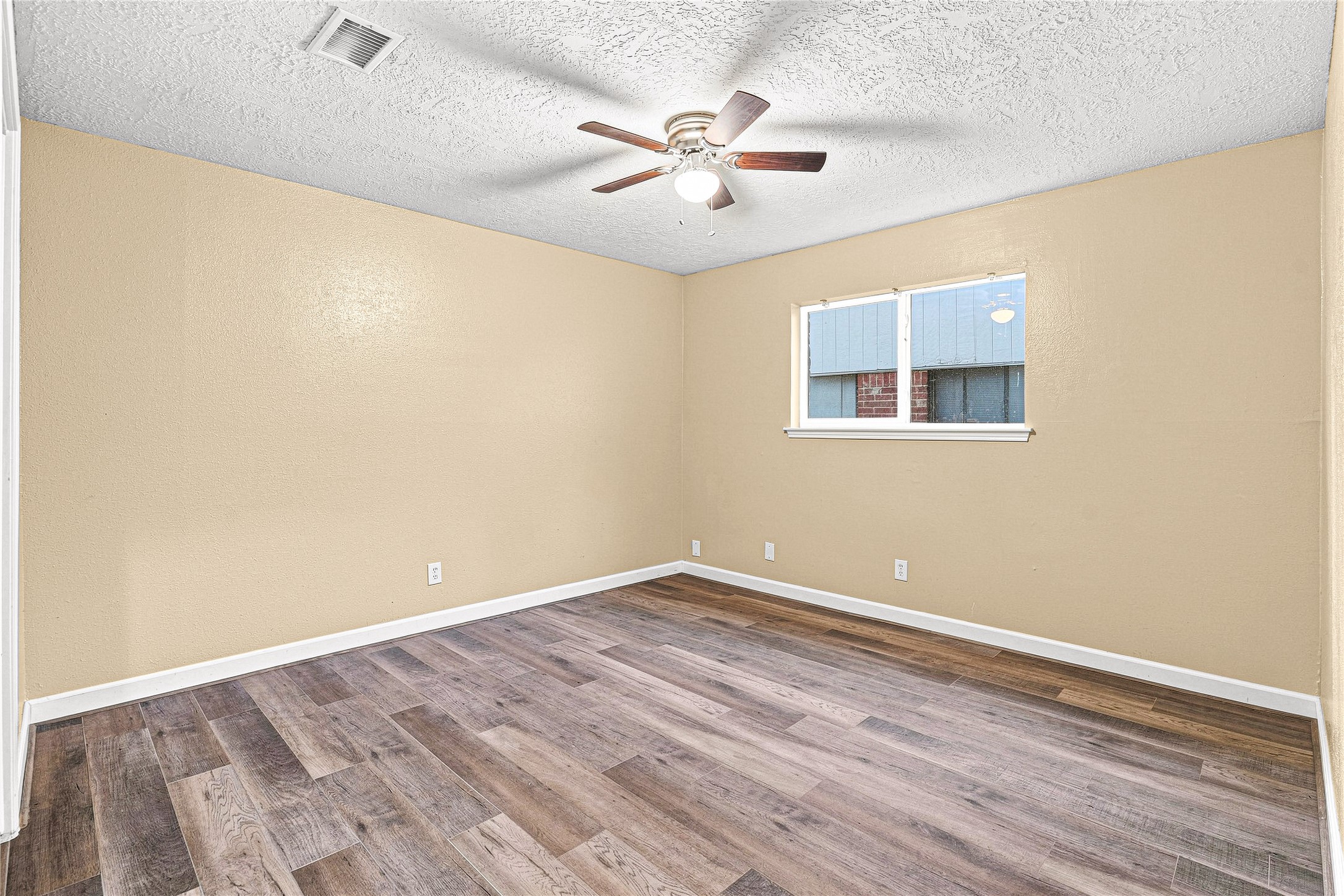 5927 Bihia Forest Drive Property Photo 16