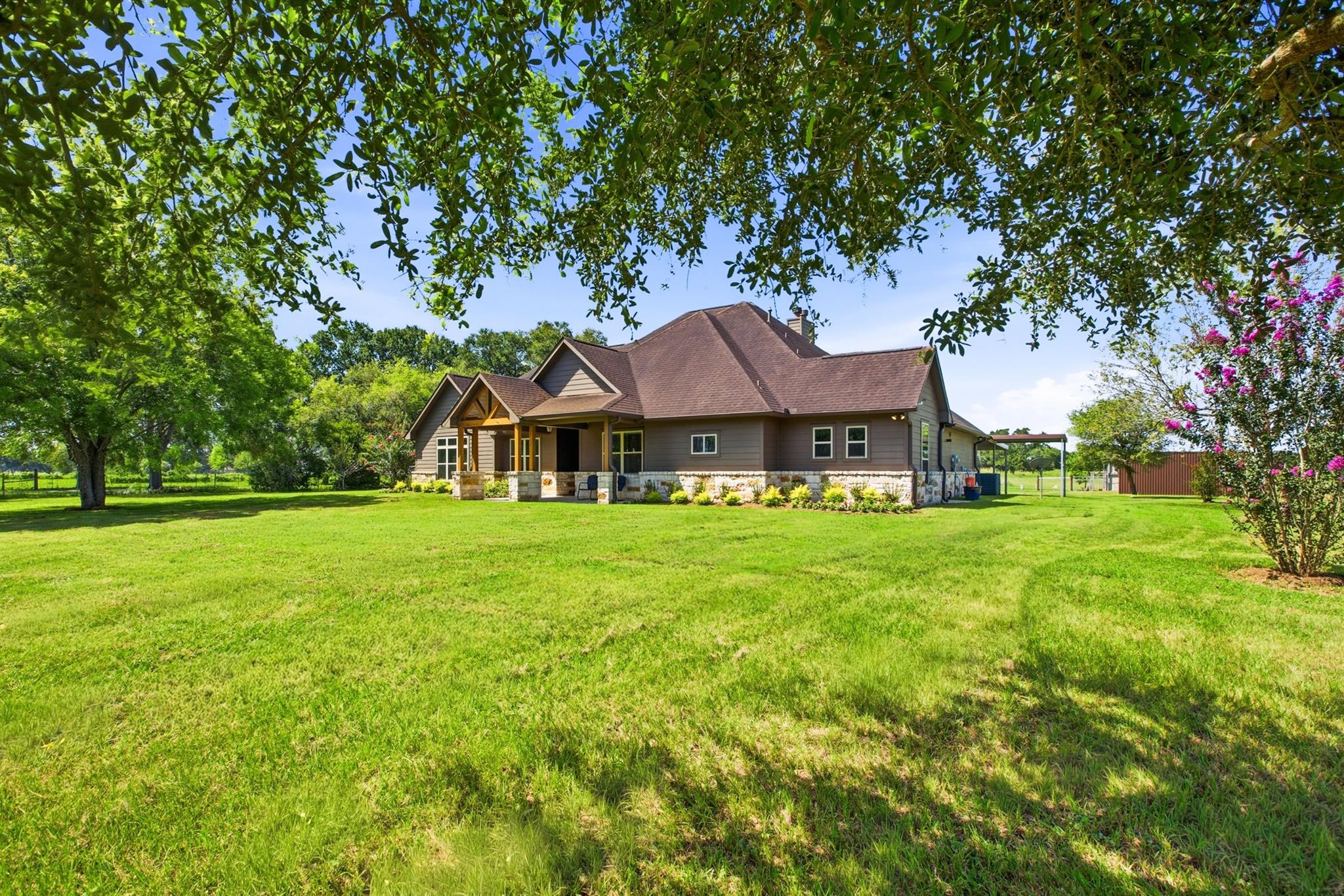 2603 River Road, Sealy Tx 77474 Property Photo 4