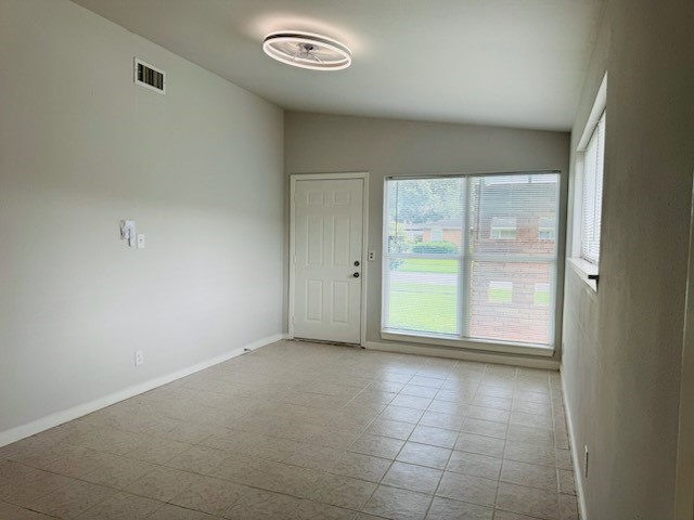 647 Regal Street Property Photo 3