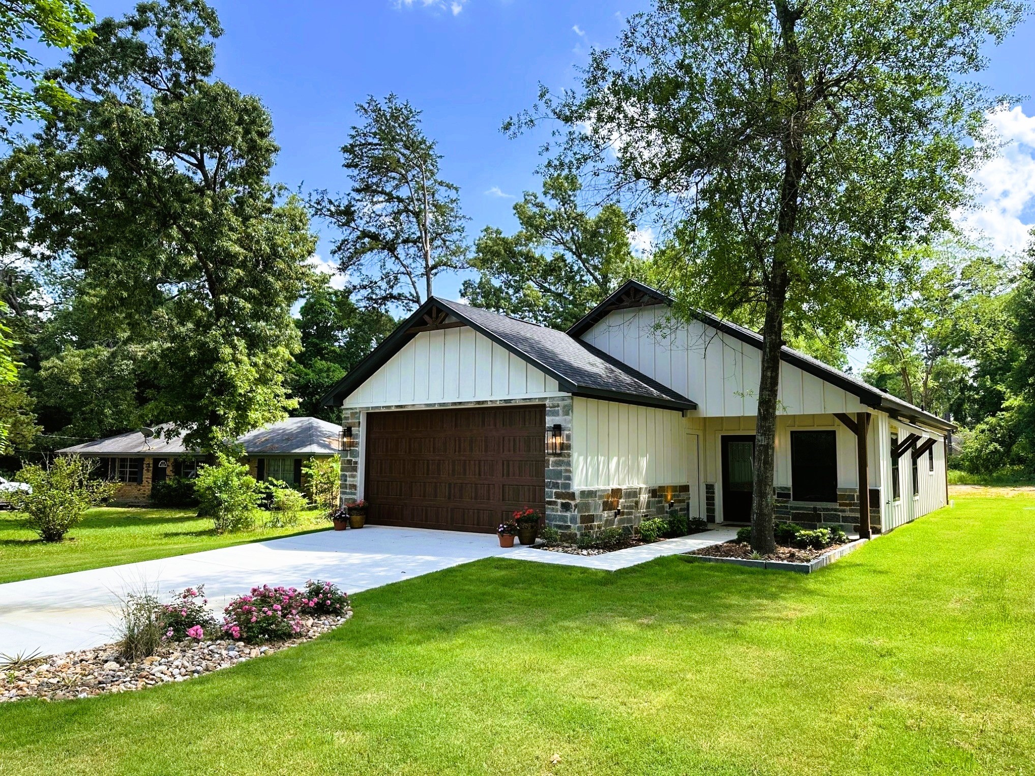 23228 Peninsula Point Property Photo