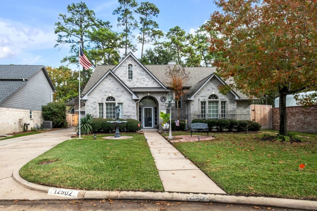 12902 Lake Mist Drive