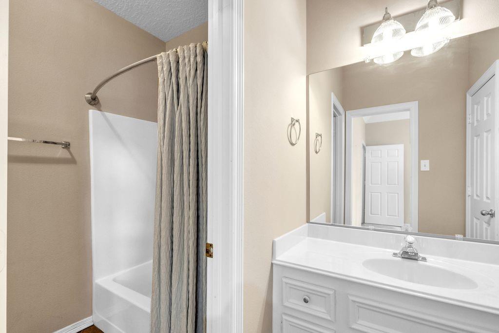 12902 Lake Mist Drive Property Photo 23
