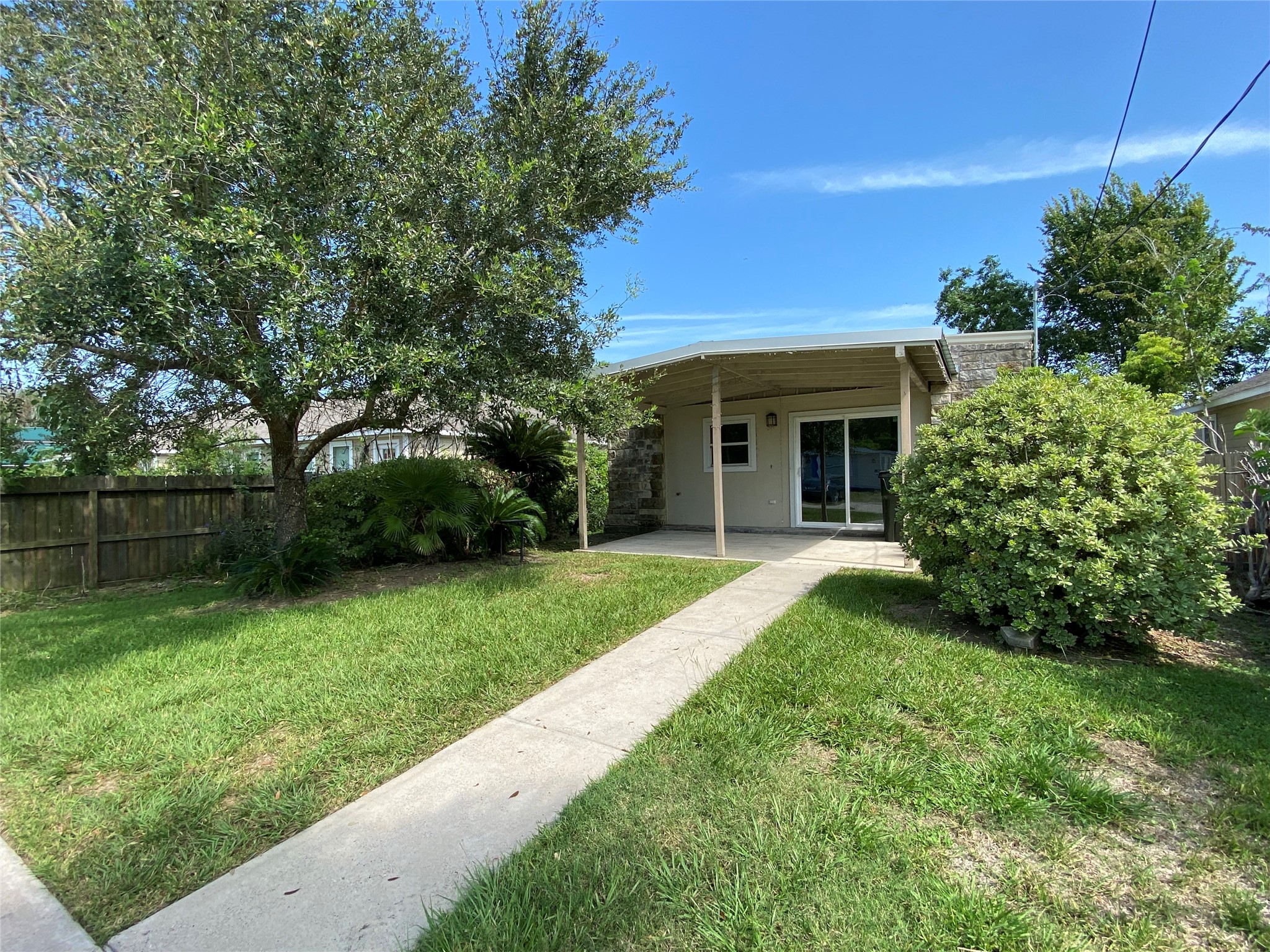 3815 Putnam Drive Property Photo 1
