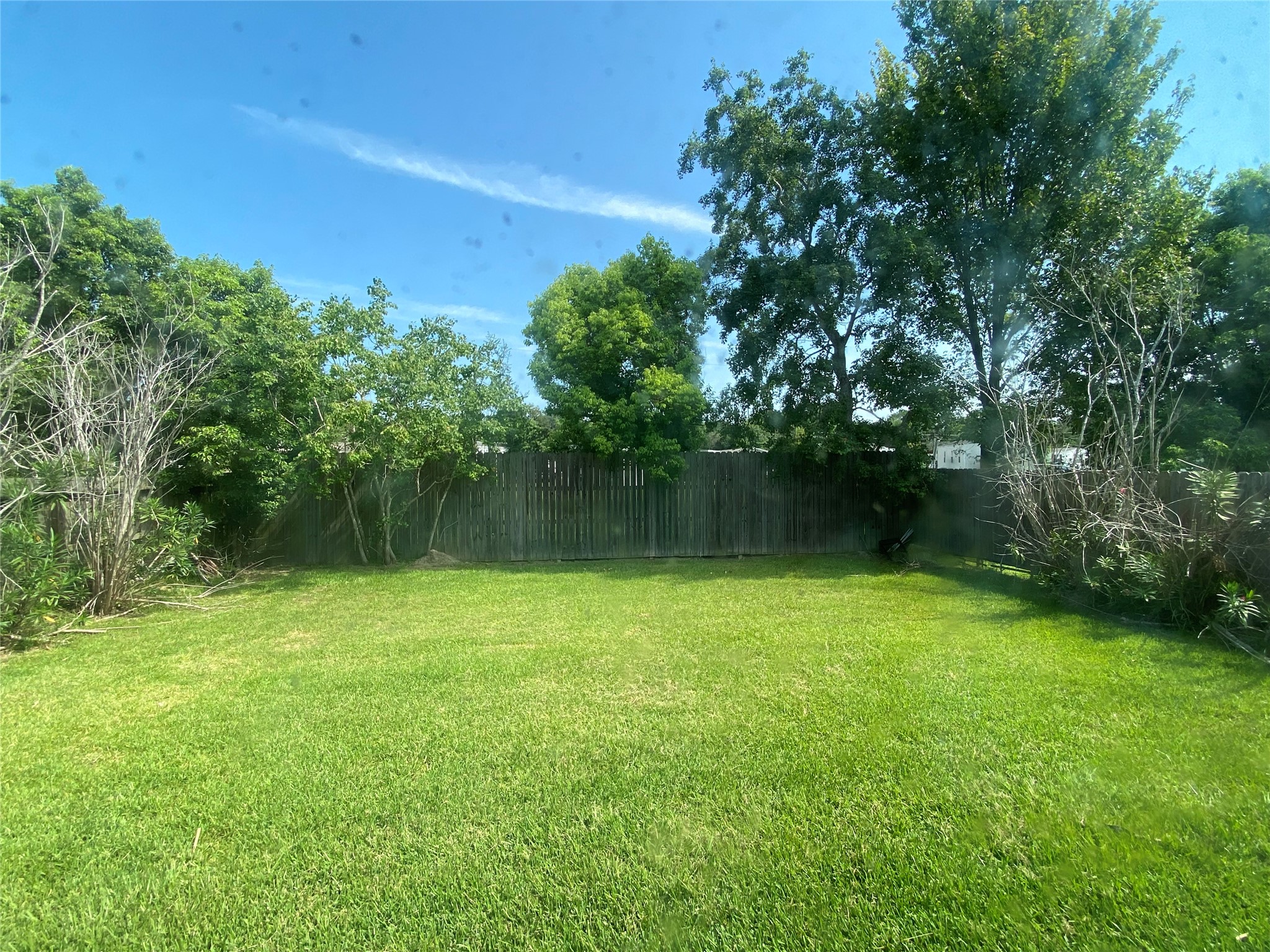 3815 Putnam Drive Property Photo 4