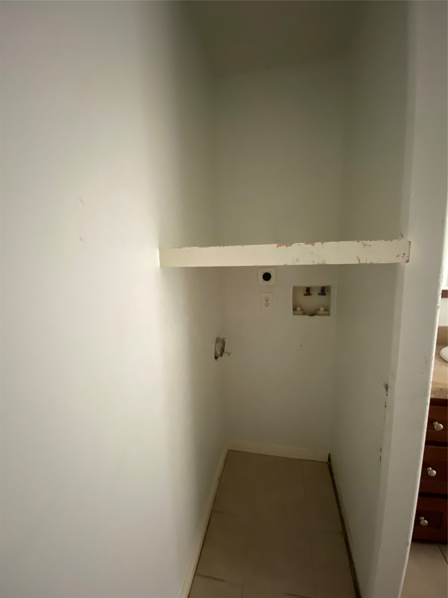 3815 Putnam Drive Property Photo 13