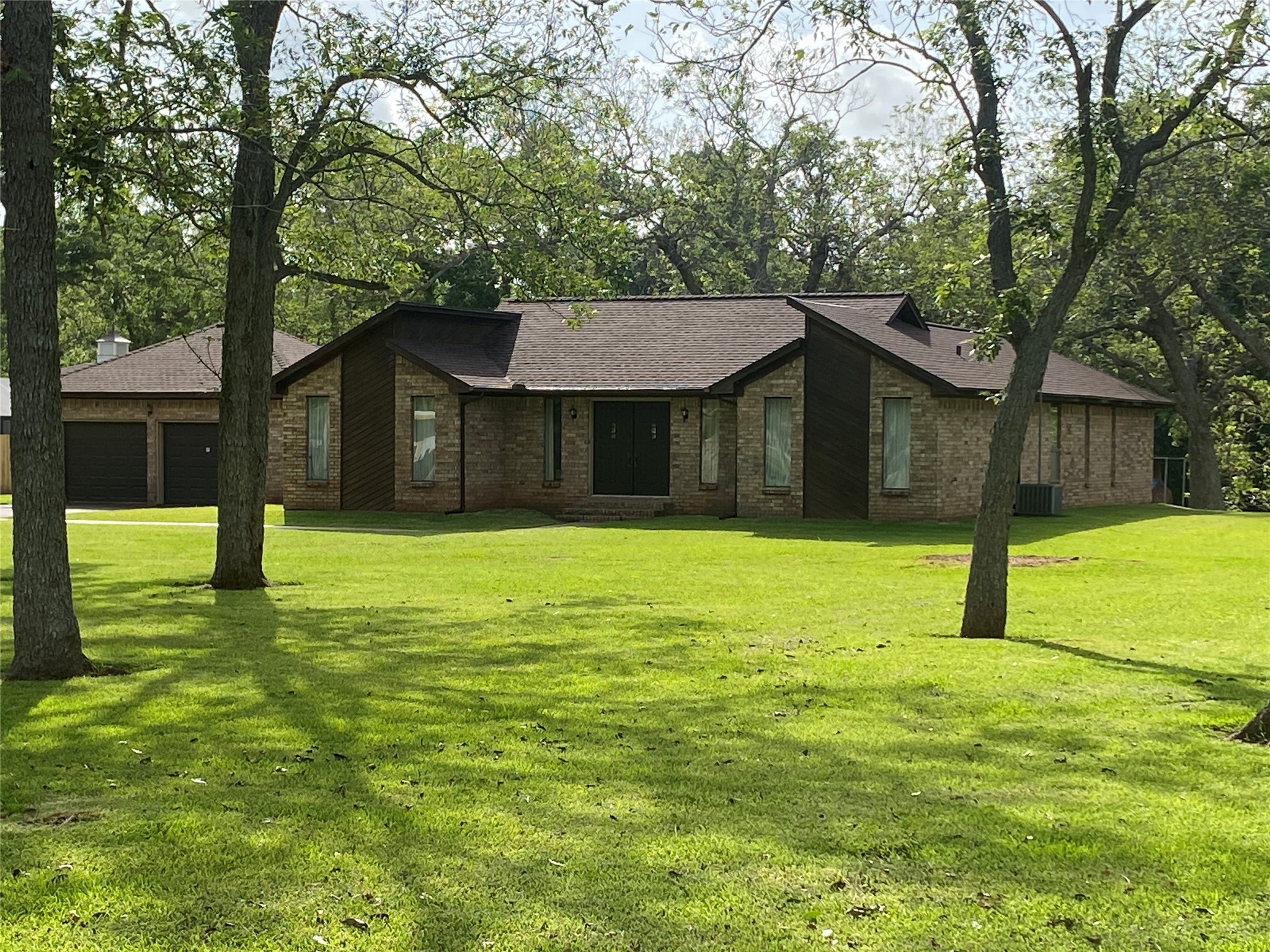 127 Woodcrest Street Property Photo 1