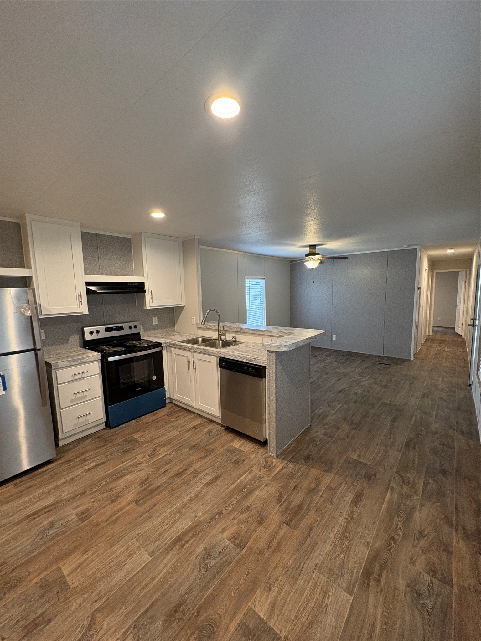 13230 Captain Circle Property Photo 7