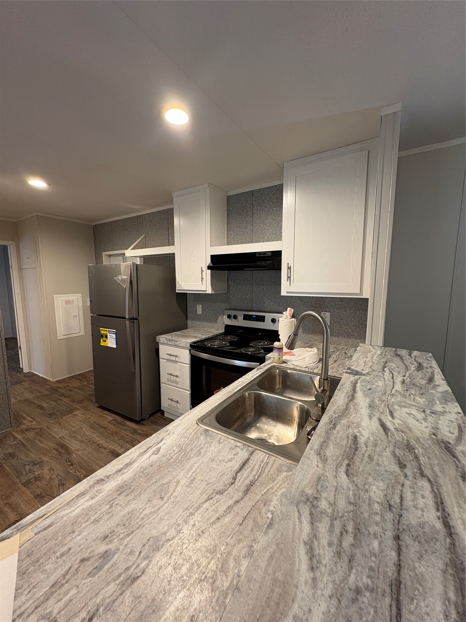 13230 Captain Circle Property Photo 9