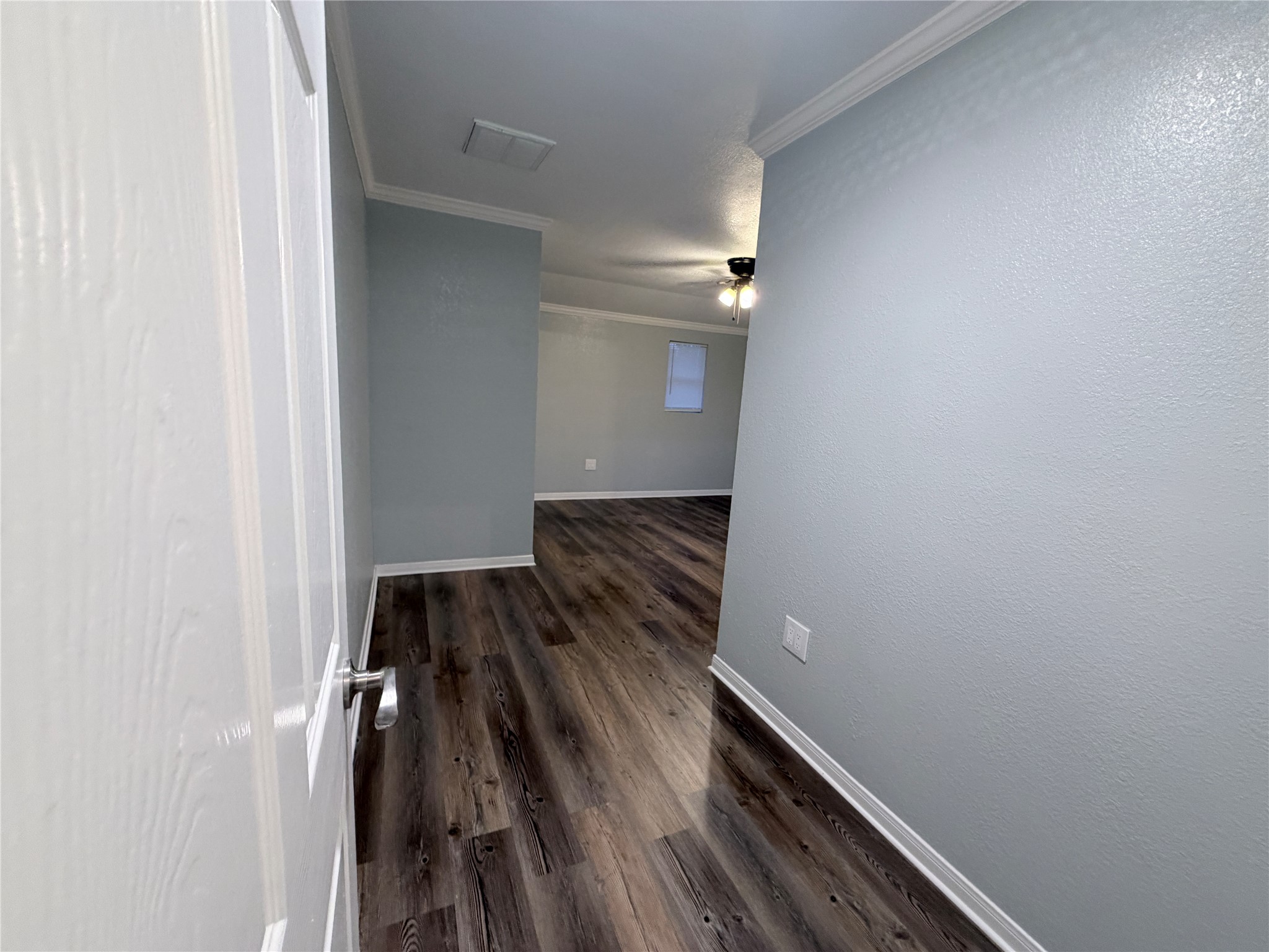 1003 W 12th Street Property Photo 6