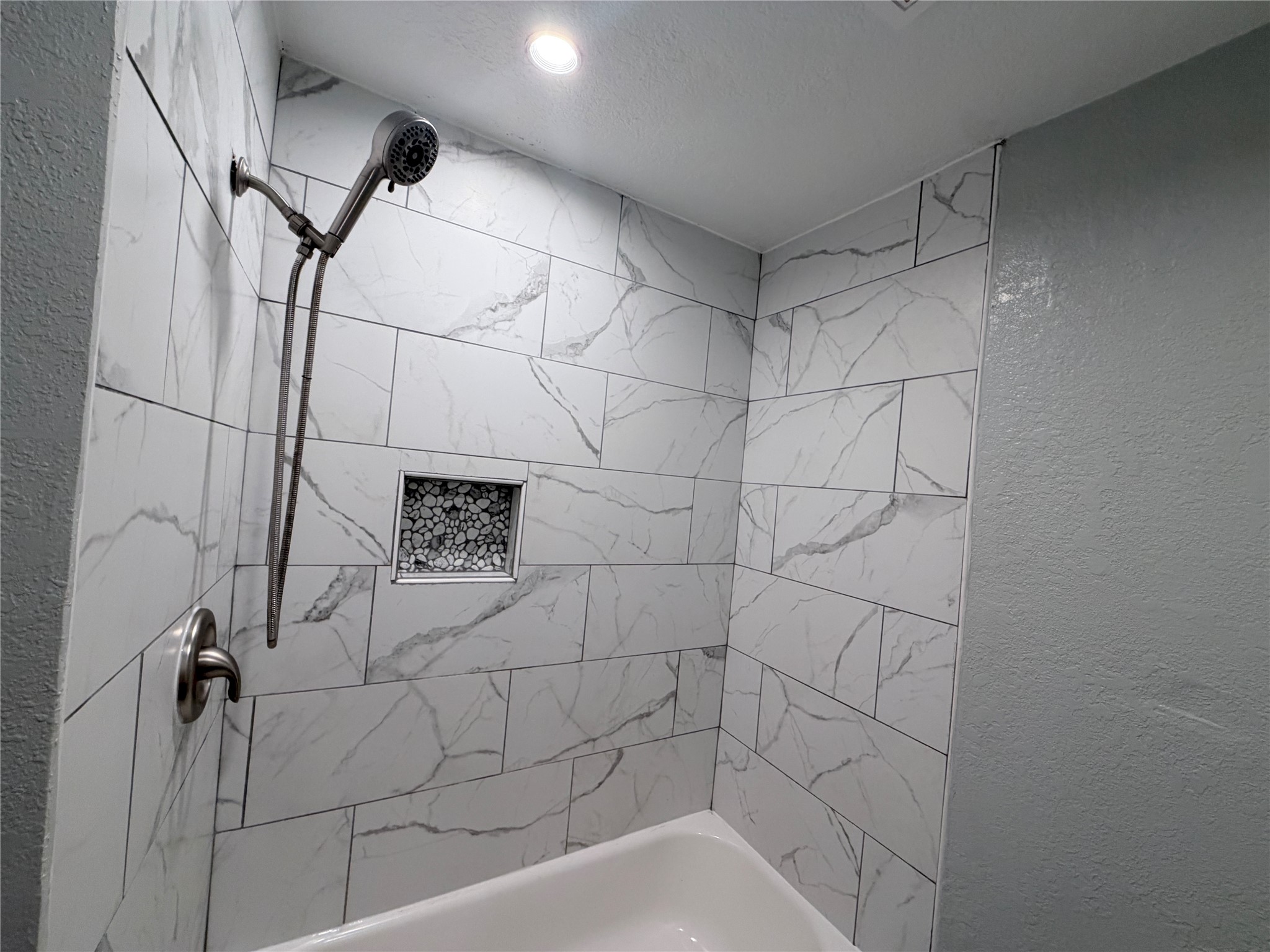 1003 W 12th Street Property Photo 14