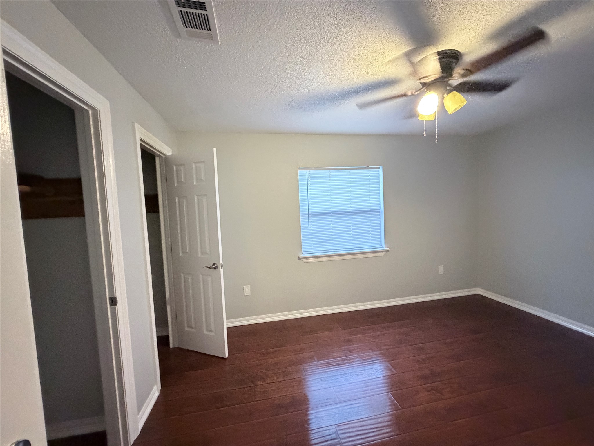 1003 W 12th Street Property Photo 16
