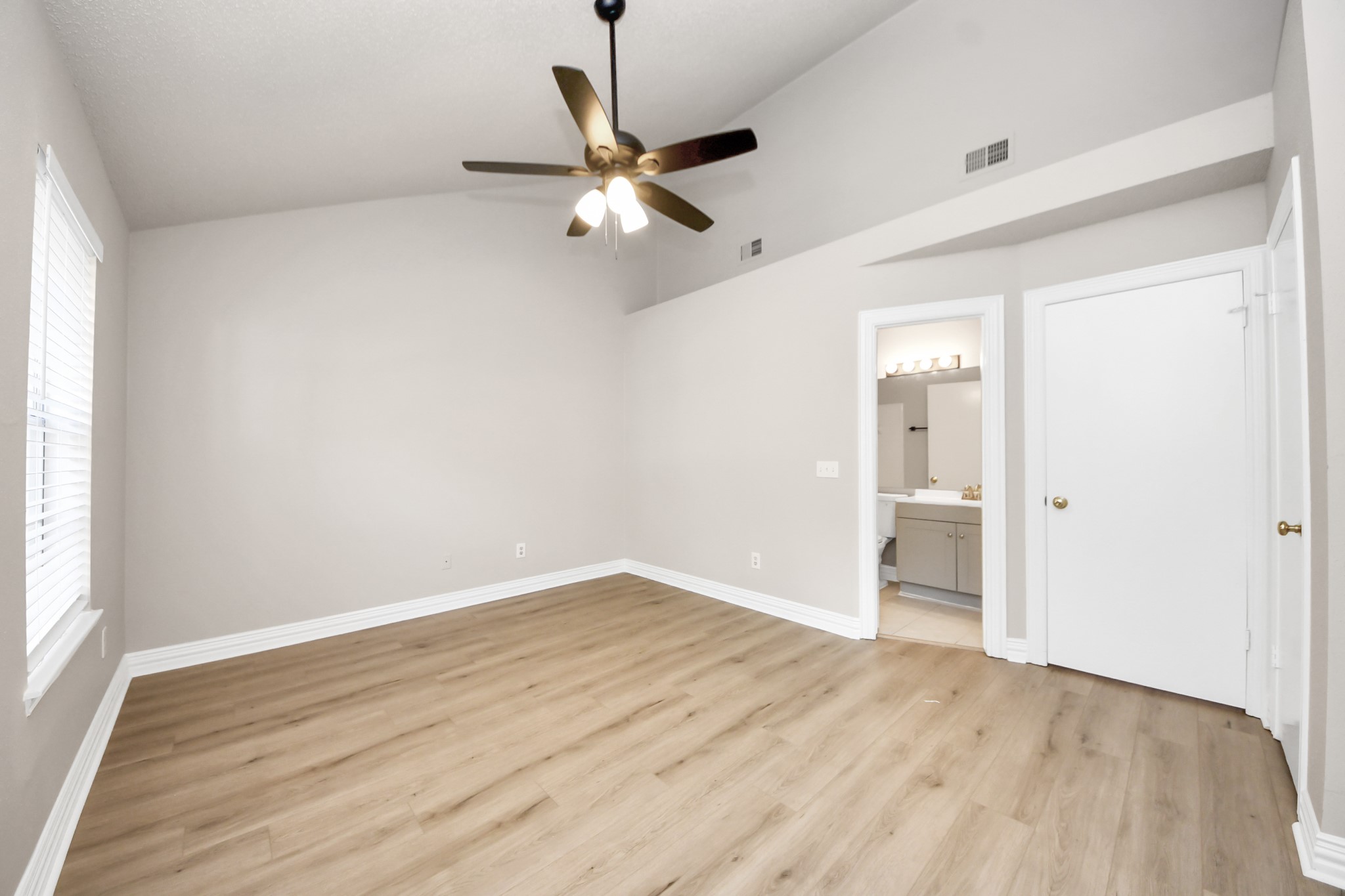 2910 Grants Lake Boulevard 1205 Property Photo 19