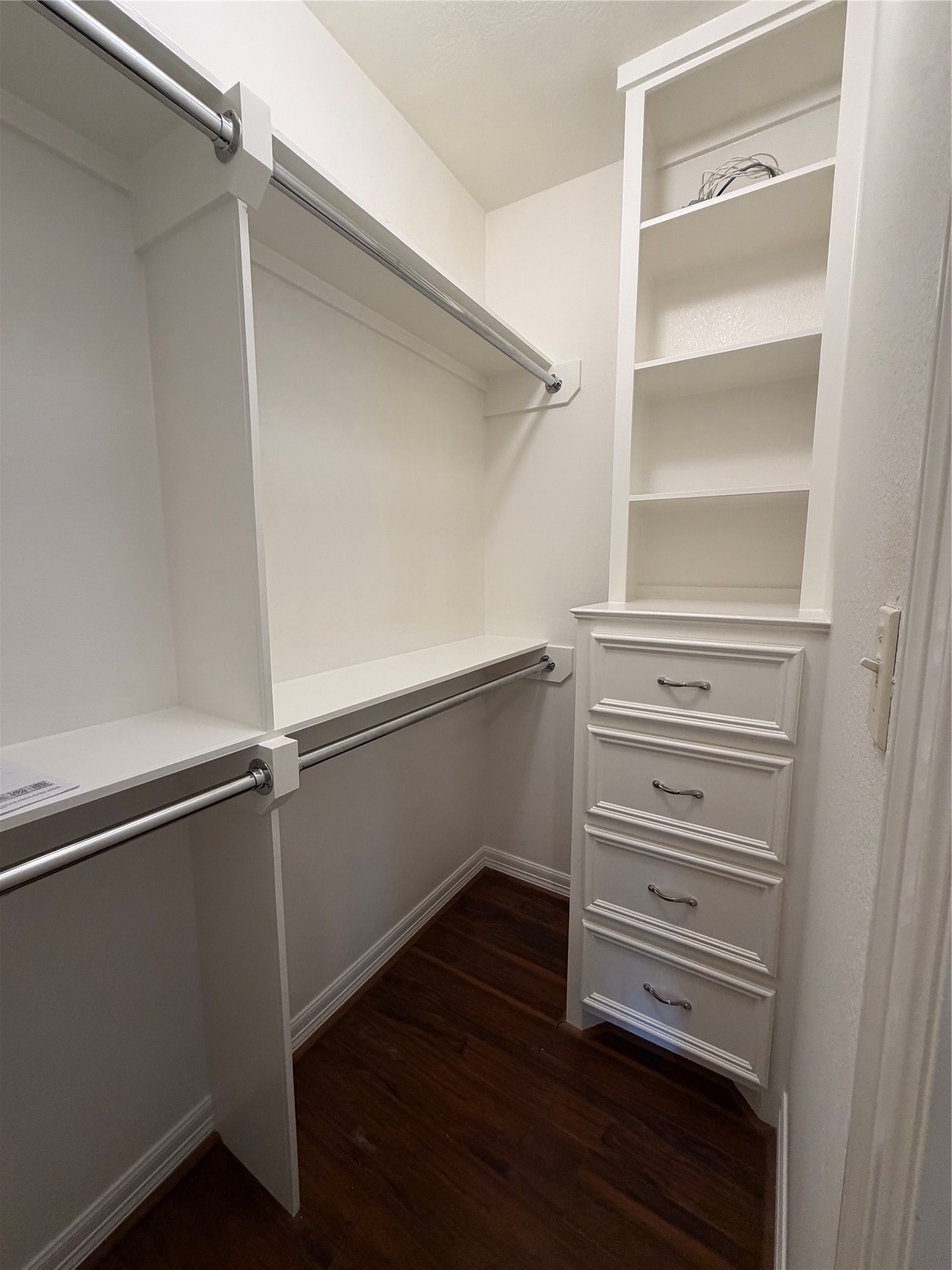 1523 Glen Oaks Drive Property Photo 8