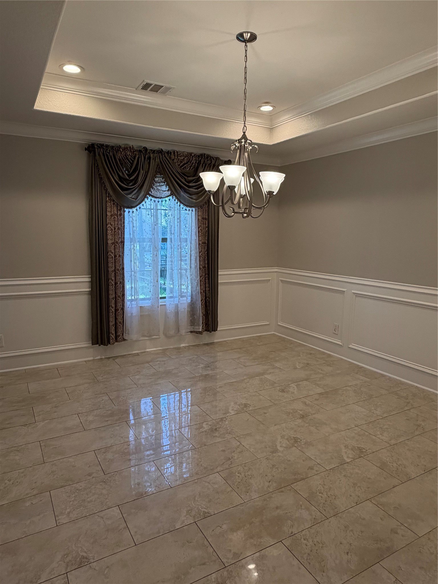 1523 Glen Oaks Drive Property Photo 14