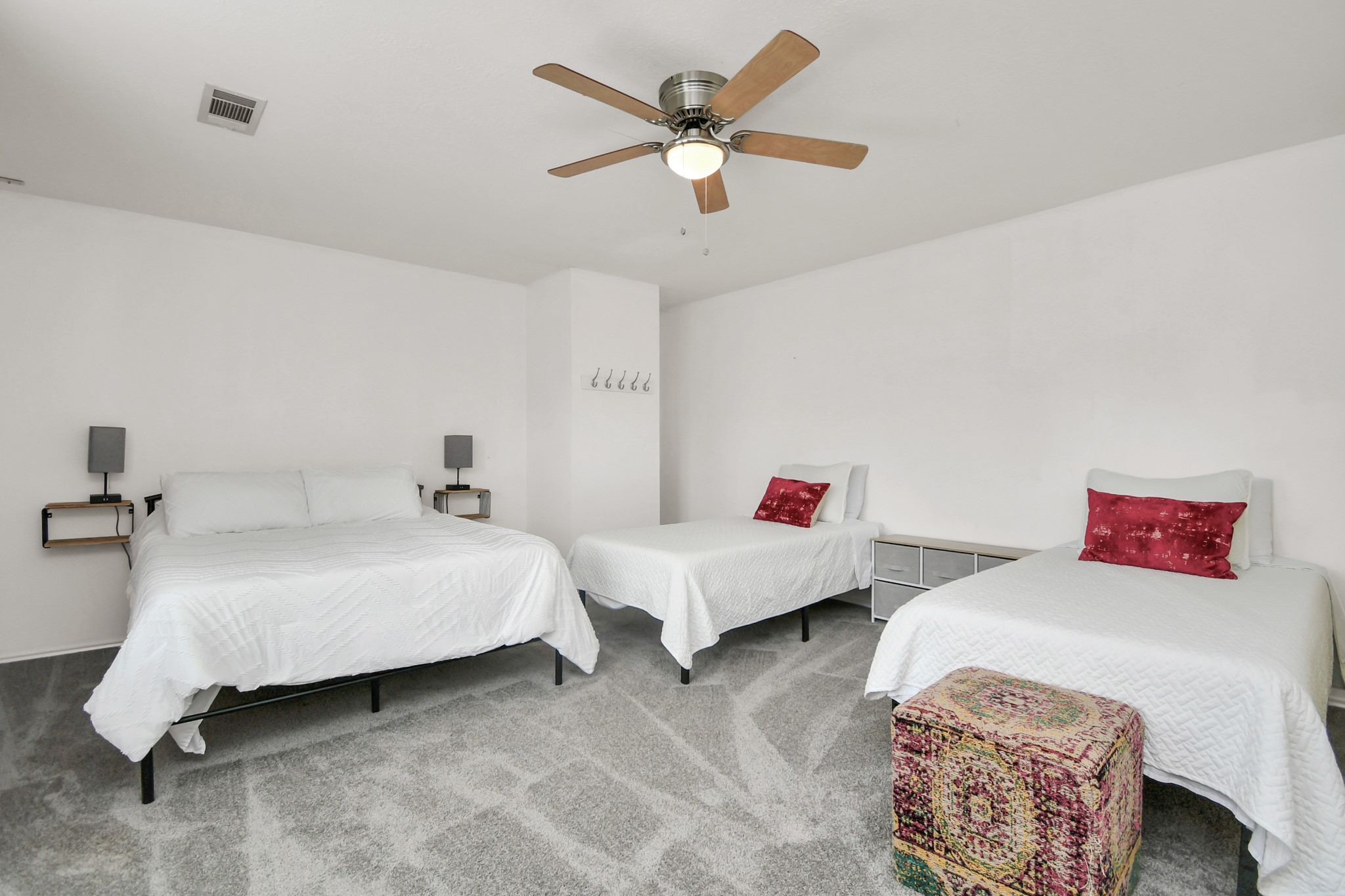 4827 Lazy Timbers Drive Property Photo 30