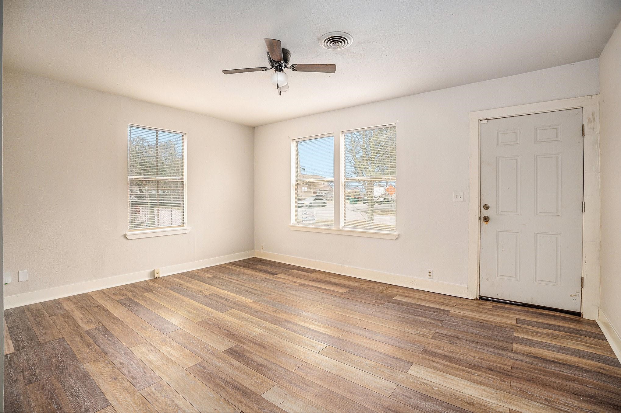 202 Beatrice Street Property Photo 2