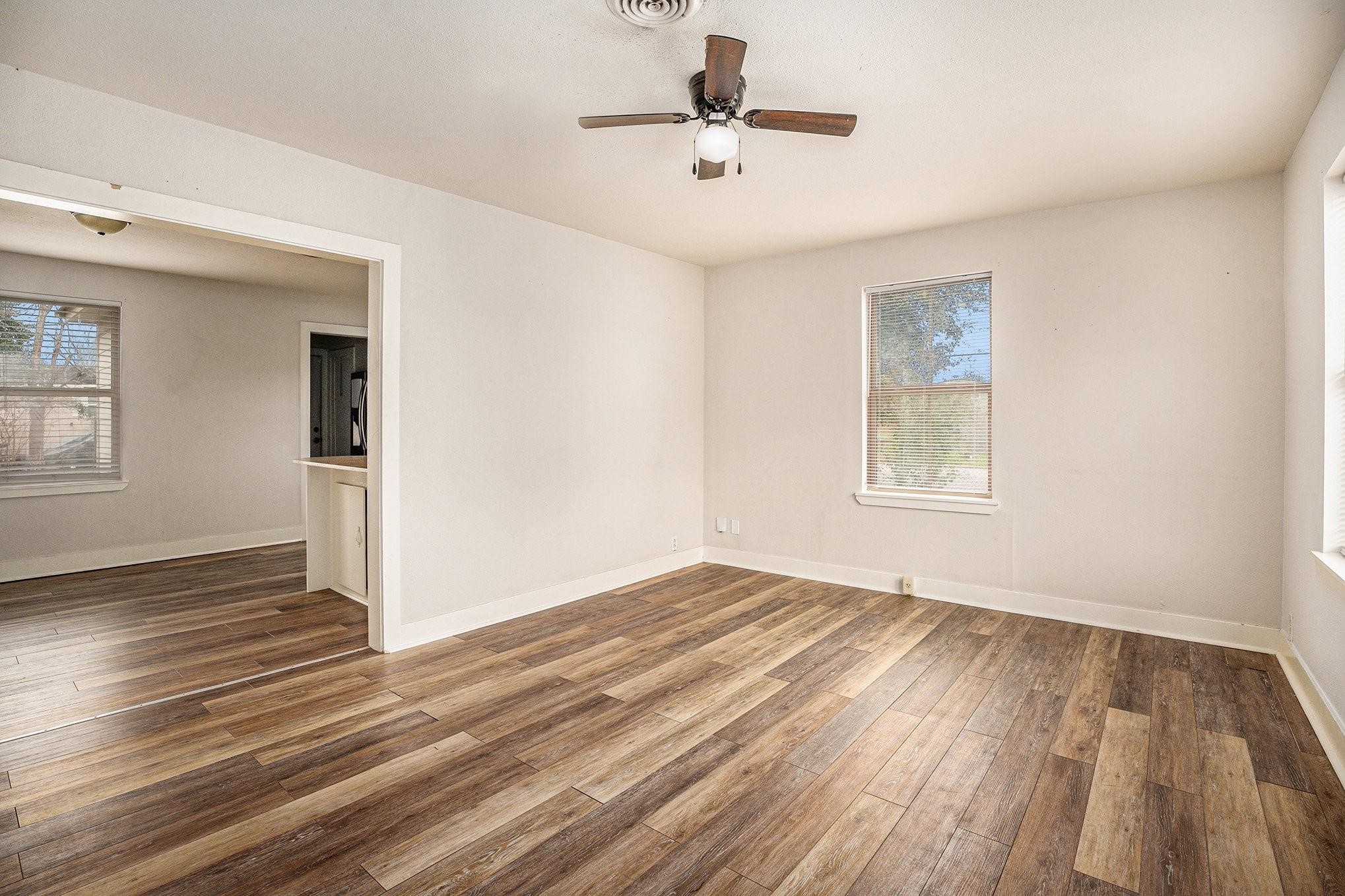 202 Beatrice Street Property Photo 3