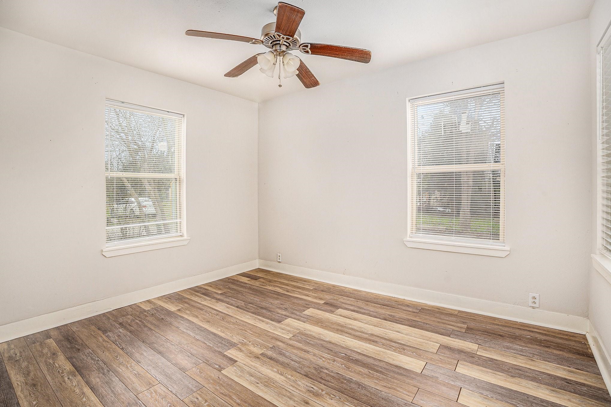 202 Beatrice Street Property Photo 11