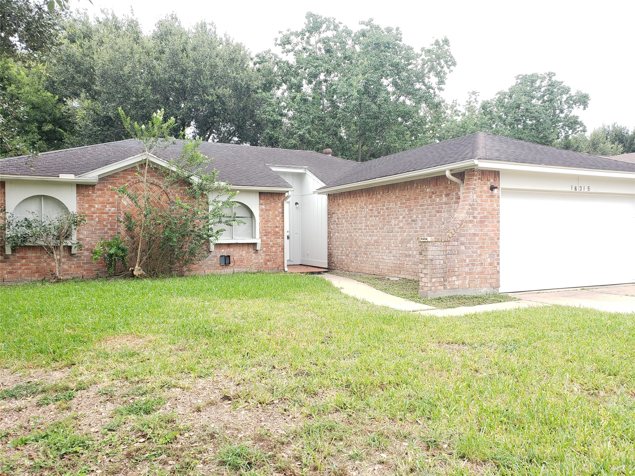 16315 Quail Place Drive Property Photo 1