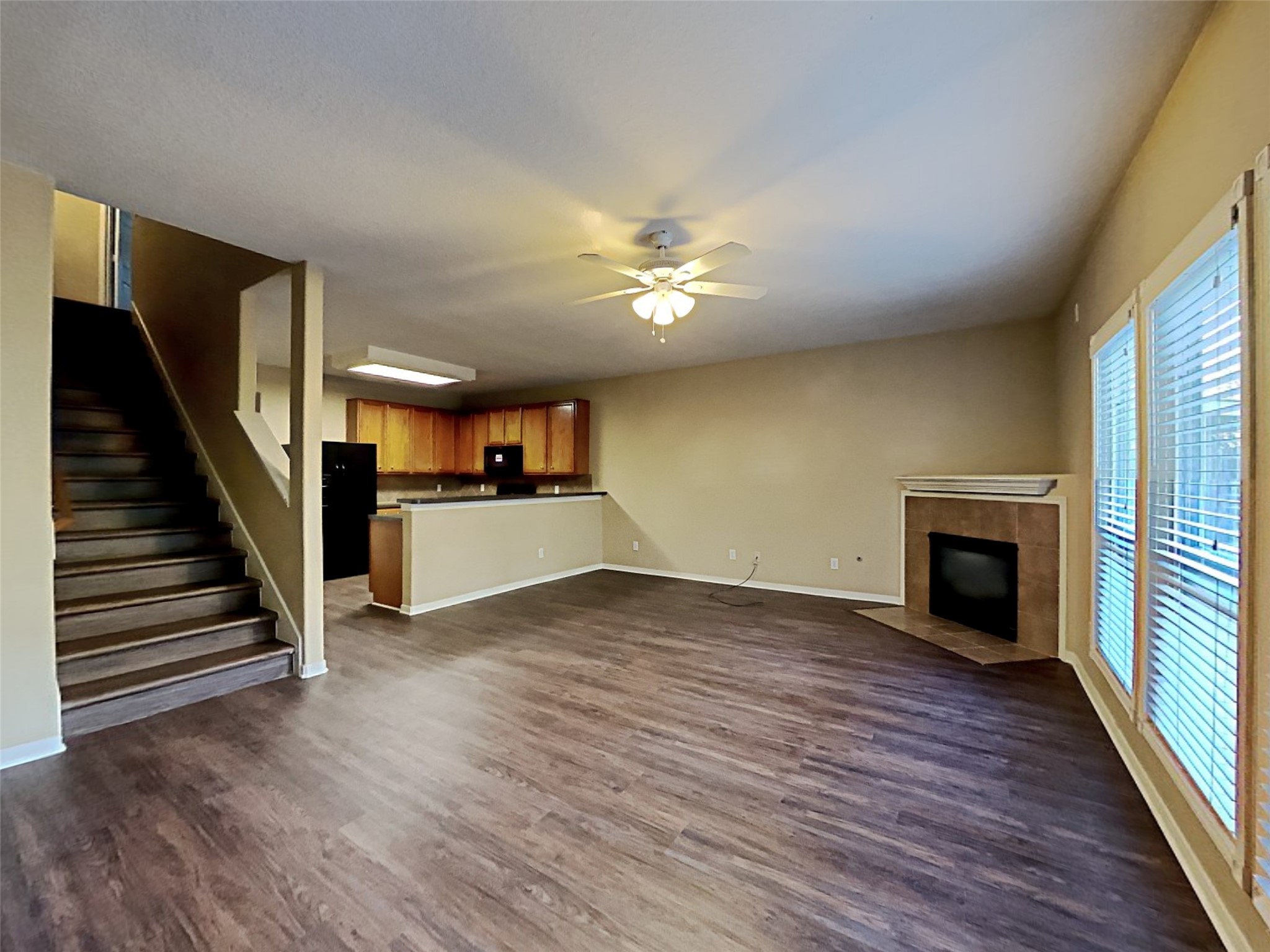 4719 Blue Spruce Hill Street Property Photo 6