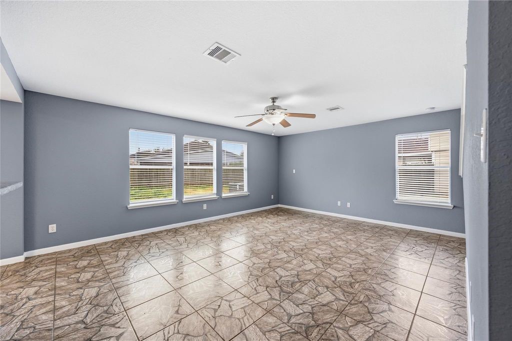 8143 Sanders Forest Court Property Photo 10