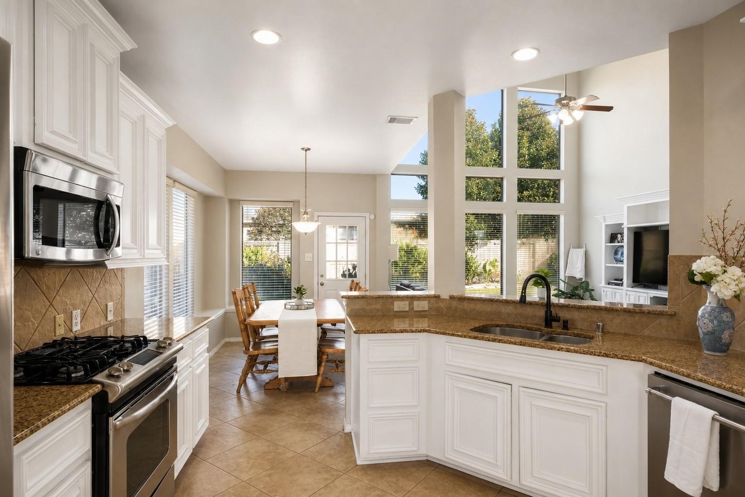 3110 Rock Brook Falls Lane Property Photo 5