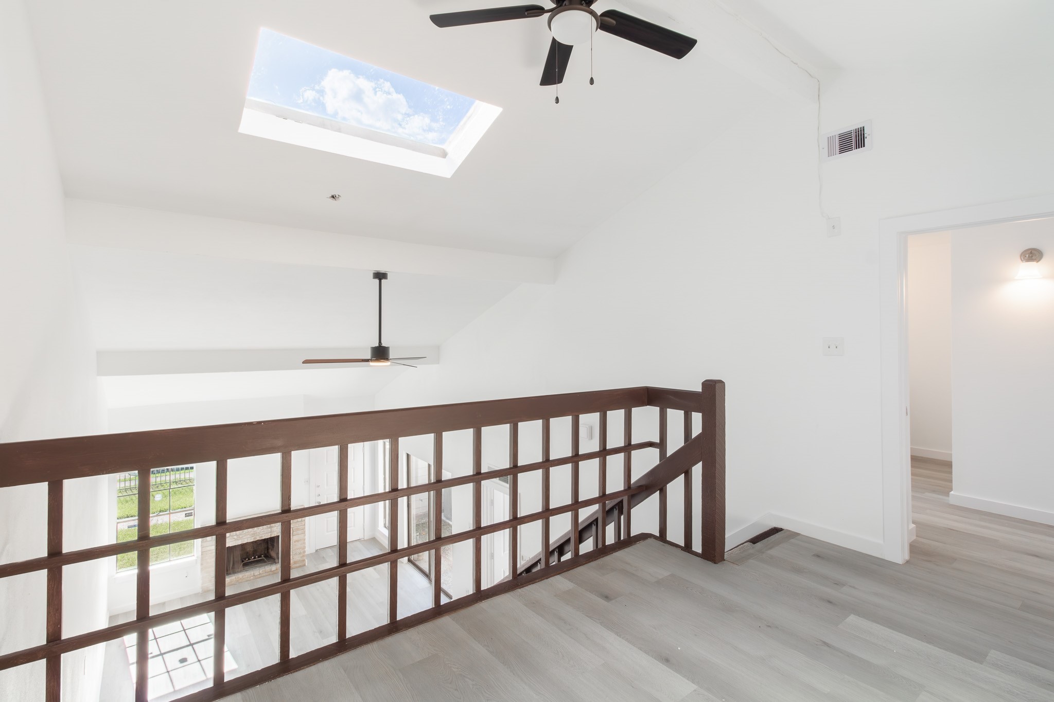 11901 Bob White Drive 16-842 Property Photo 13