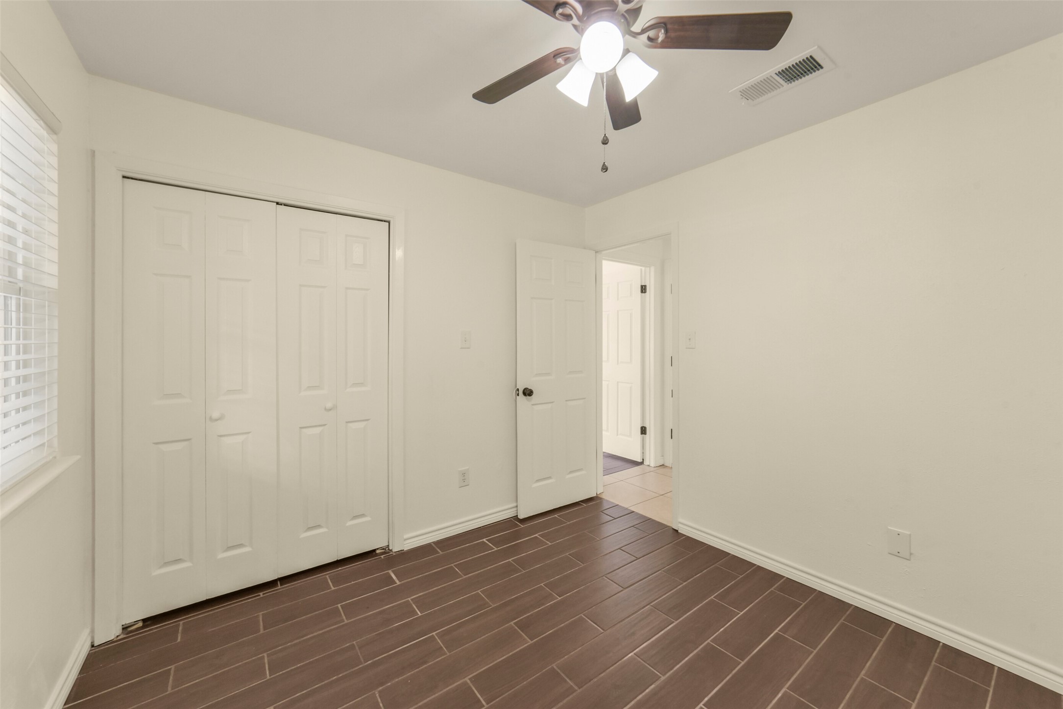 18147 Dinner Creek Drive Property Photo 18