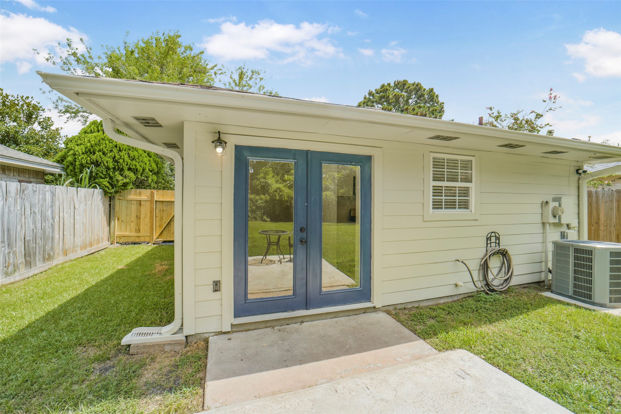 18147 Dinner Creek Drive Property Photo 32