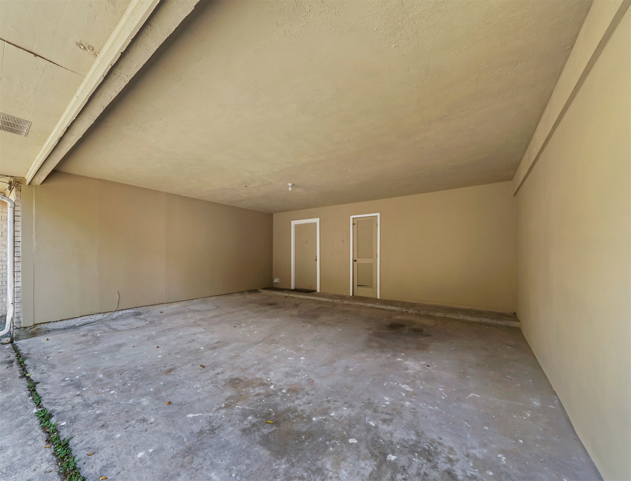 10827 Sugar Hill Drive A Property Photo 32