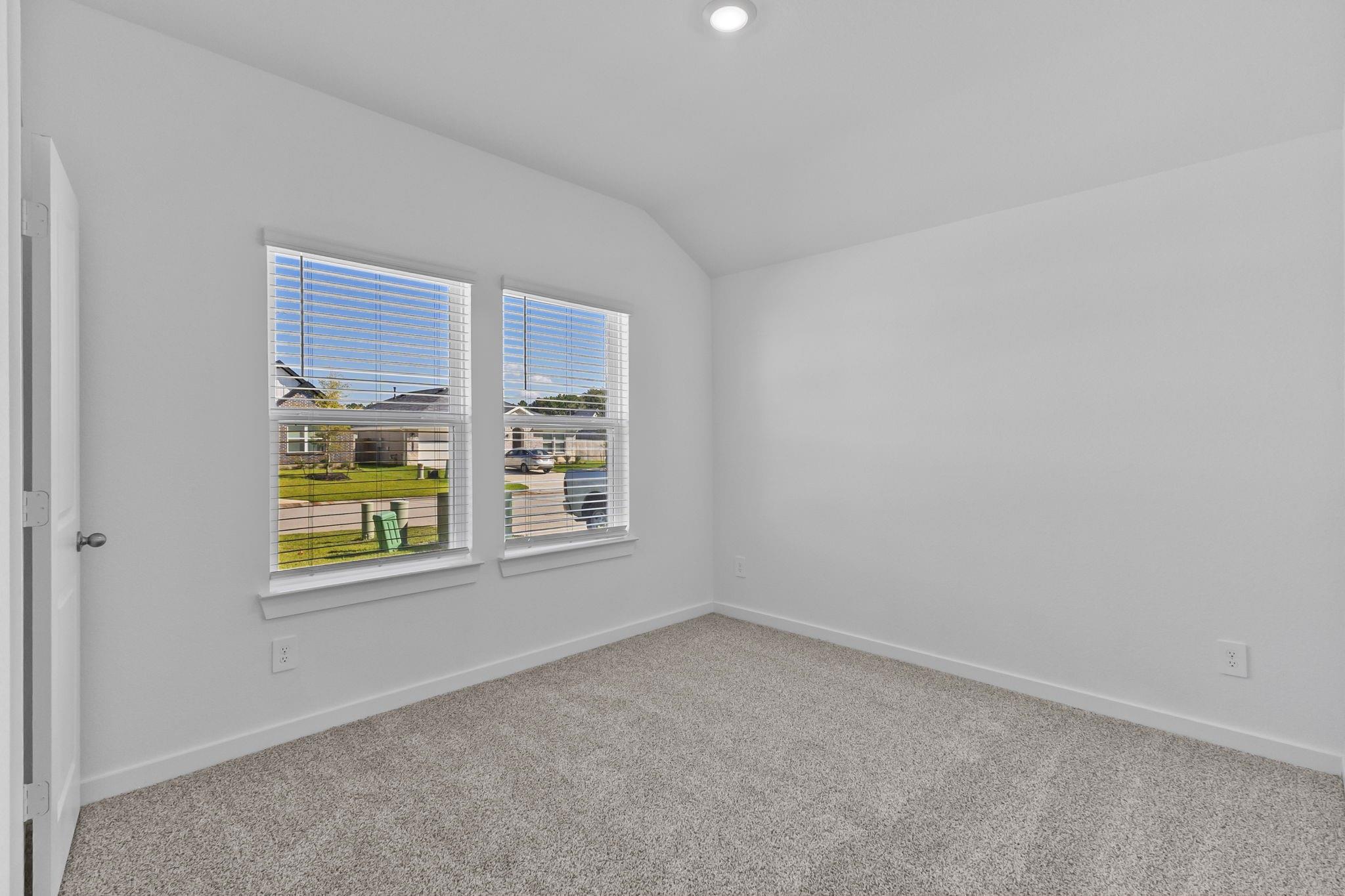 4217 Multnomah Falls Drive, Conroe Tx 77303 Property Photo 3