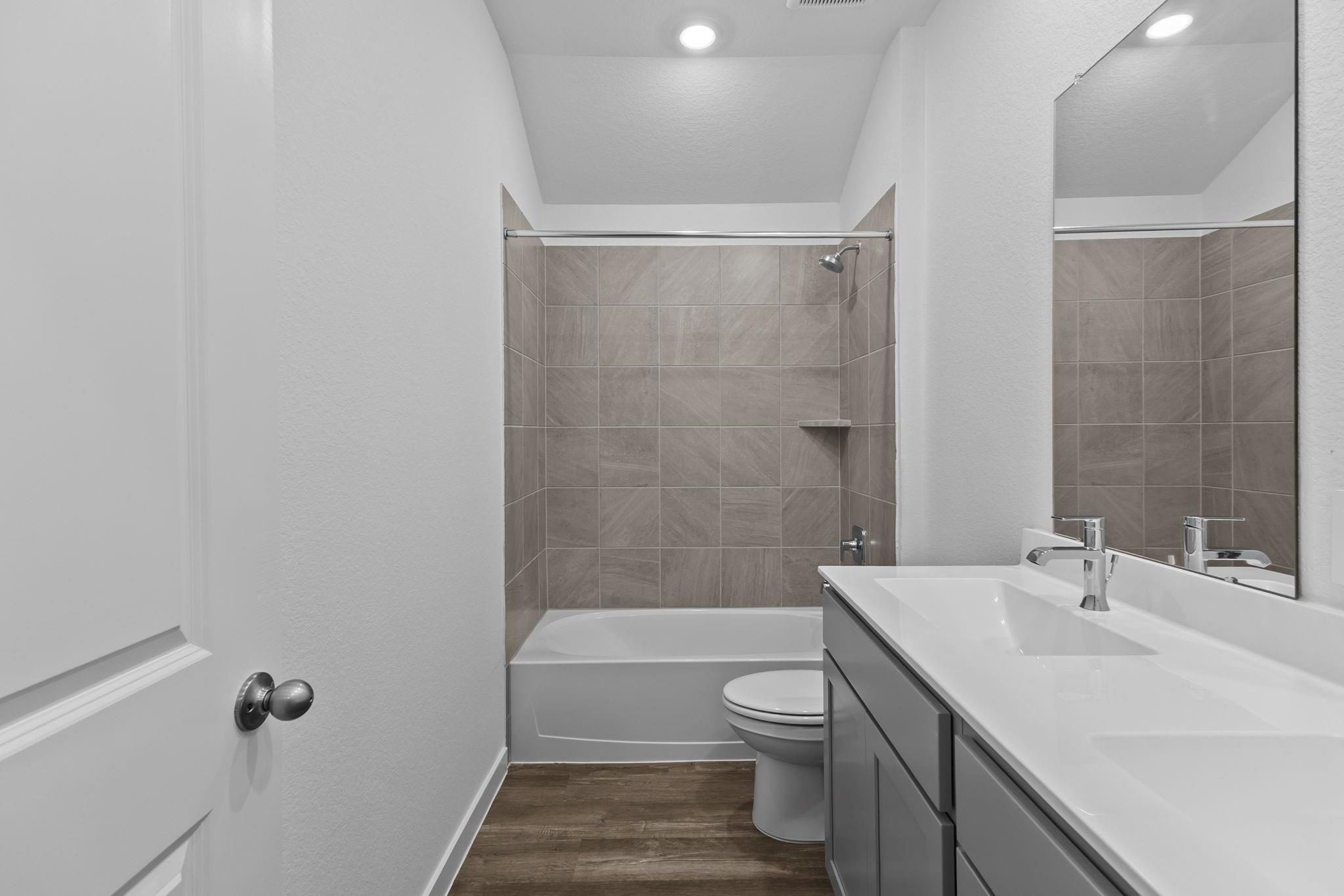 4217 Multnomah Falls Drive, Conroe Tx 77303 Property Photo 4